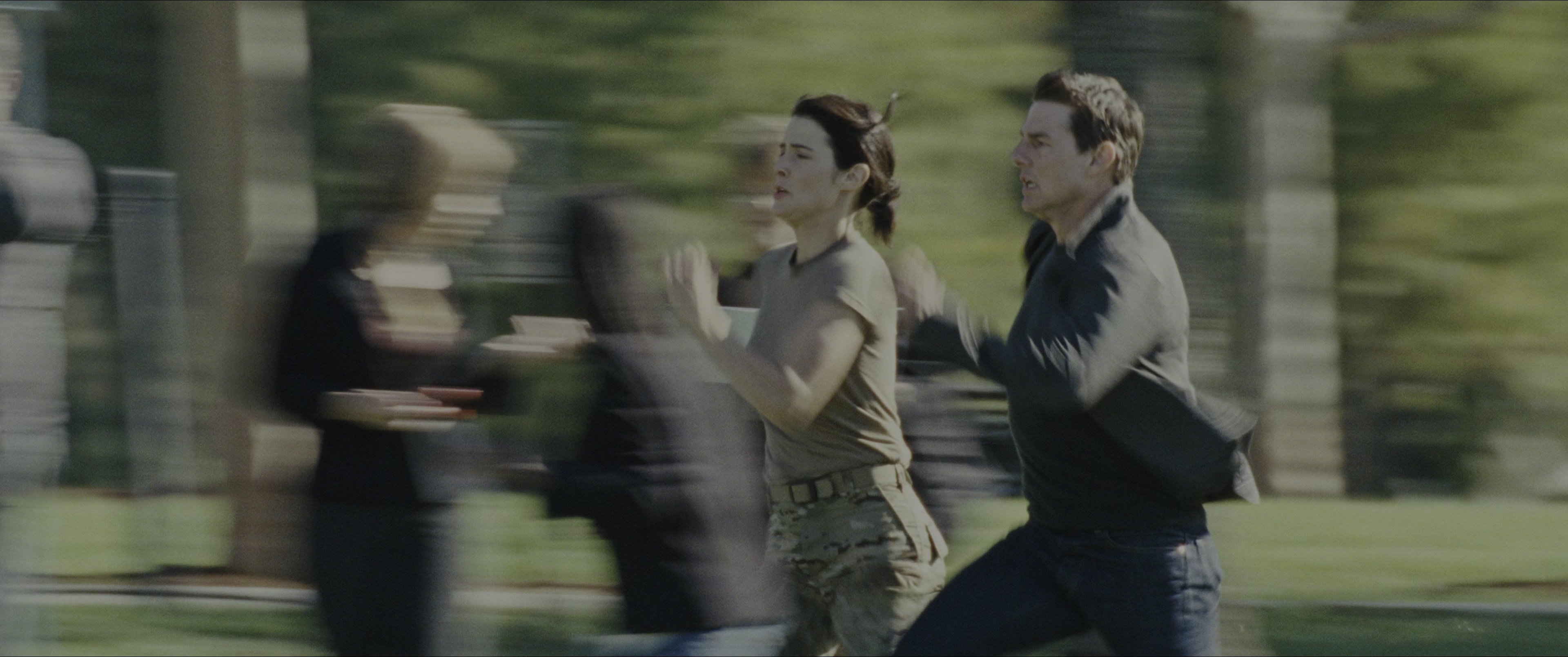 Jack Reacher: Never Go Back (2016), wide, 2.39:1 — film still
