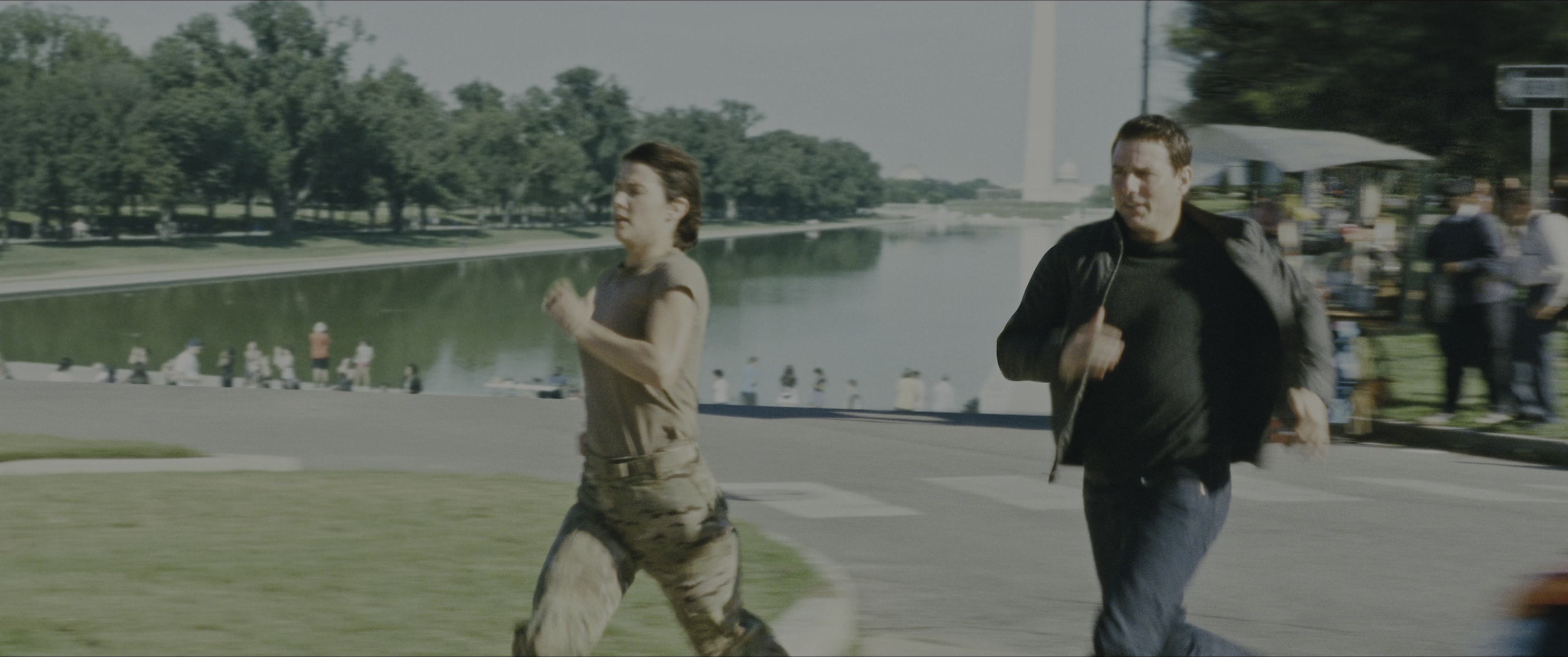 Jack Reacher: Never Go Back (2016), wide, 2.39:1 — film still