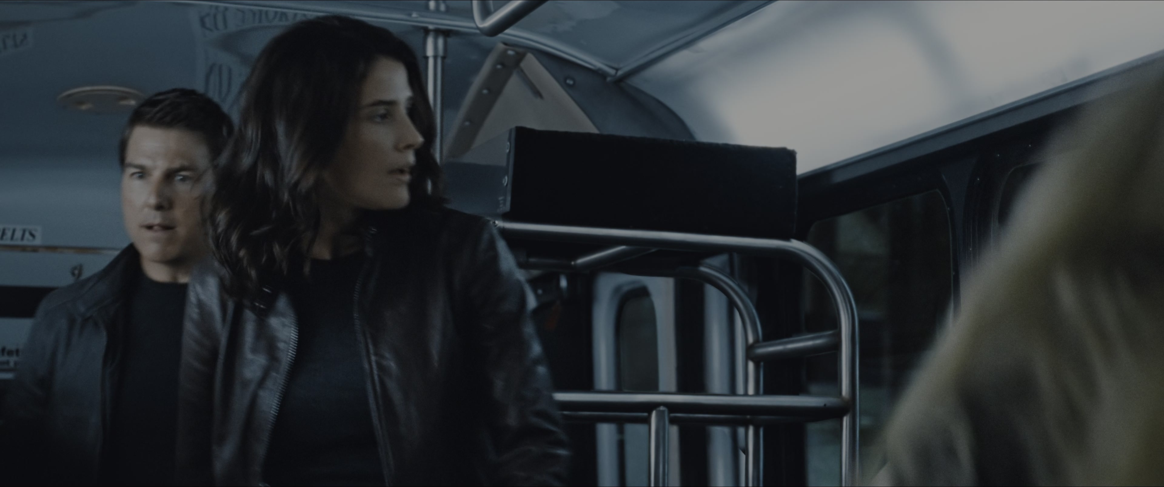 Jack Reacher: Never Go Back (2016), wide, 2.39:1 — film still