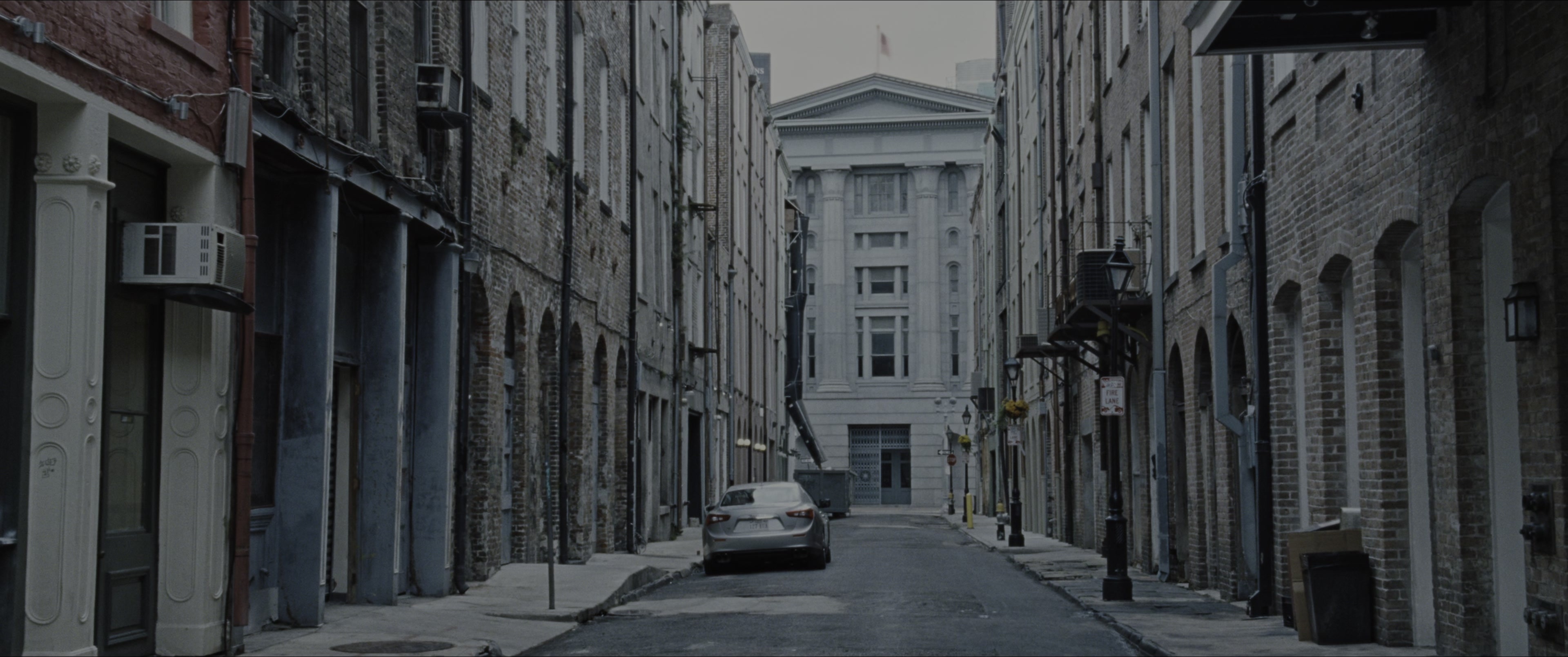 Jack Reacher: Never Go Back (2016), wide, 2.39:1 — film still