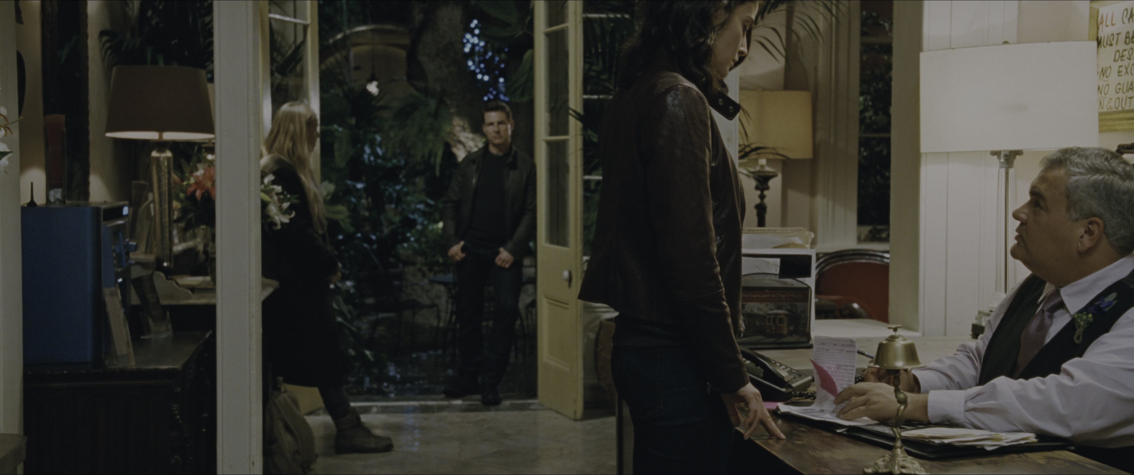 Jack Reacher: Never Go Back (2016), wide, 2.39:1 — film still