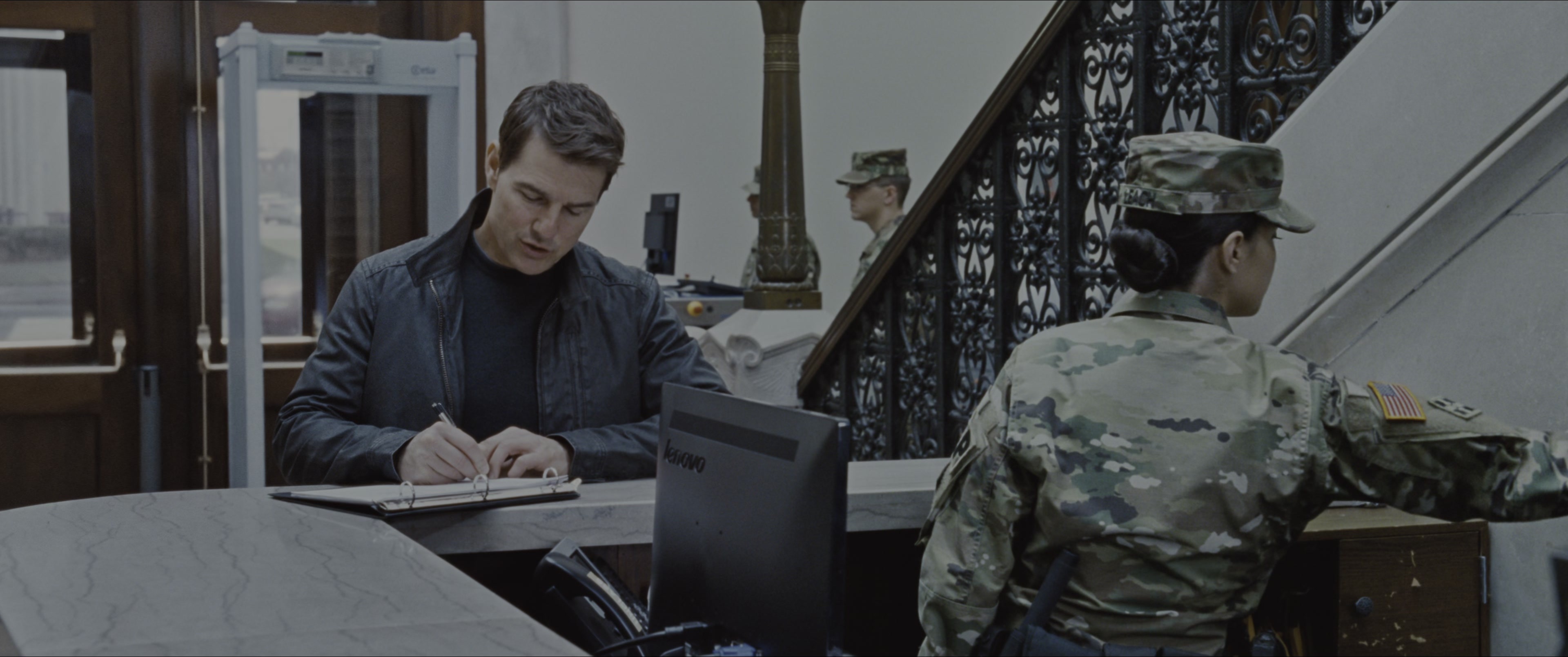Jack Reacher: Never Go Back (2016), wide, 2.39:1 — film still