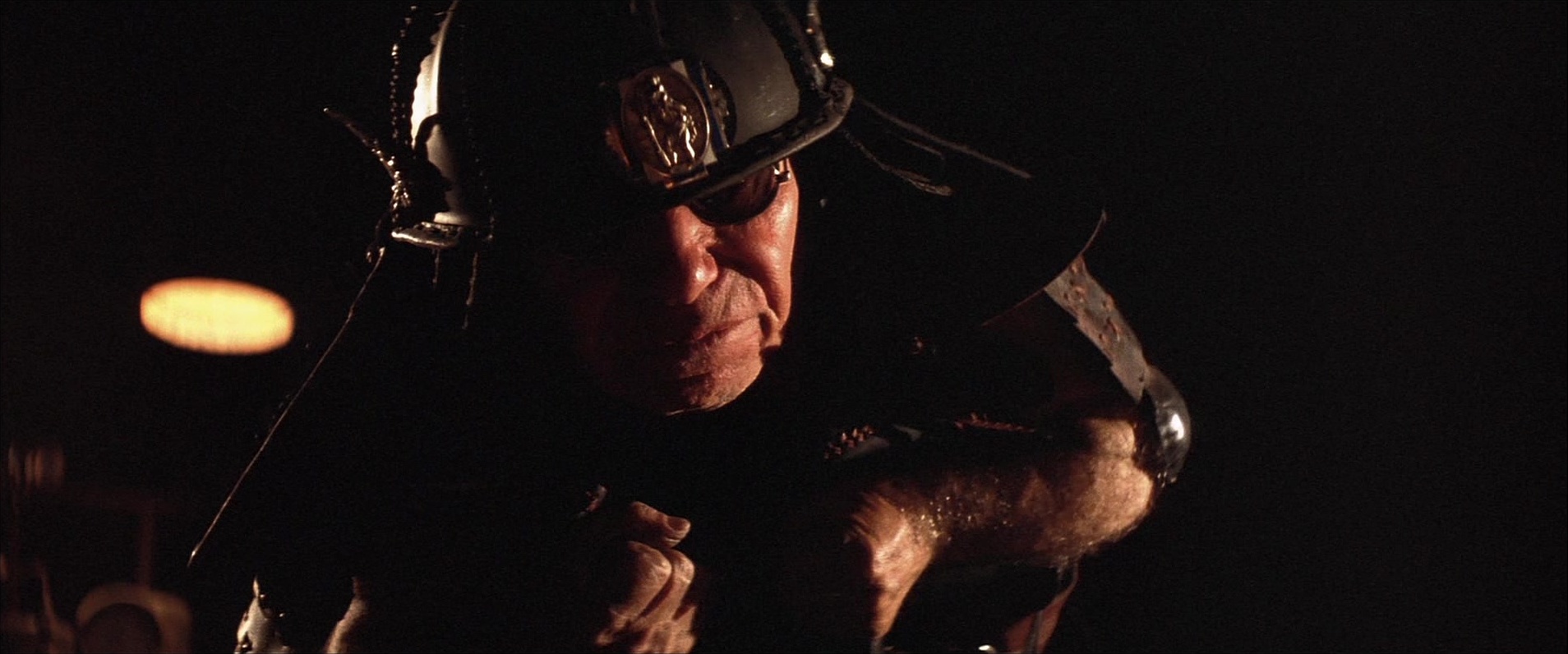 Mad Max Beyond Thunderdome (1985), medium, 2.40:1 — film still
