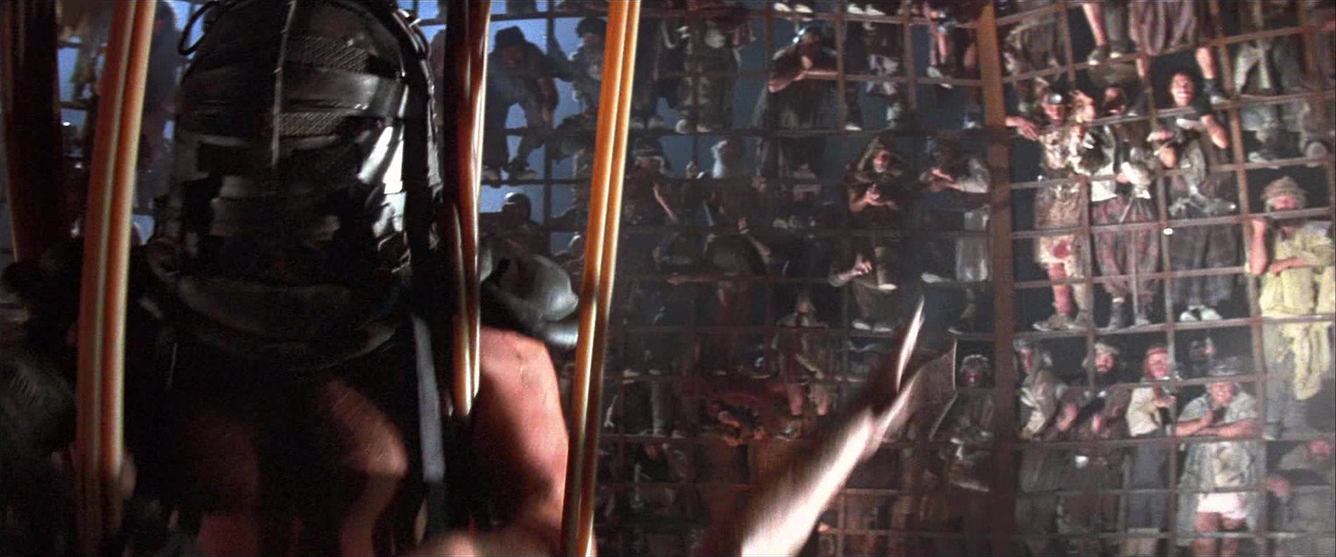 Mad Max Beyond Thunderdome (1985), wide, 2.40:1 — film still