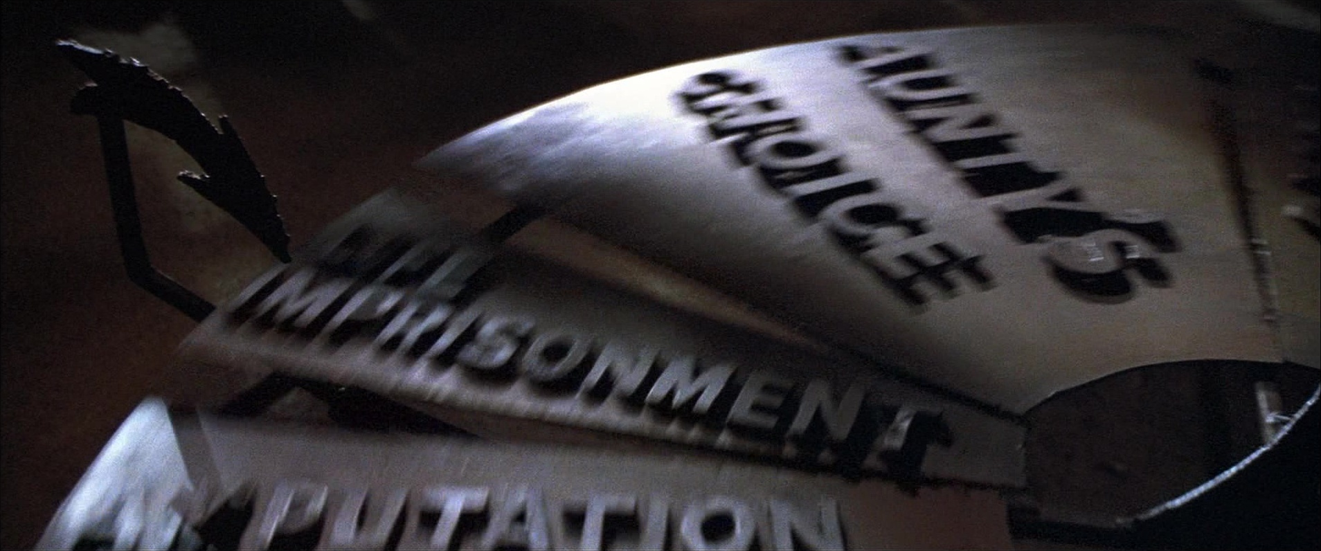 Mad Max Beyond Thunderdome (1985), wide, 2.40:1 — film still