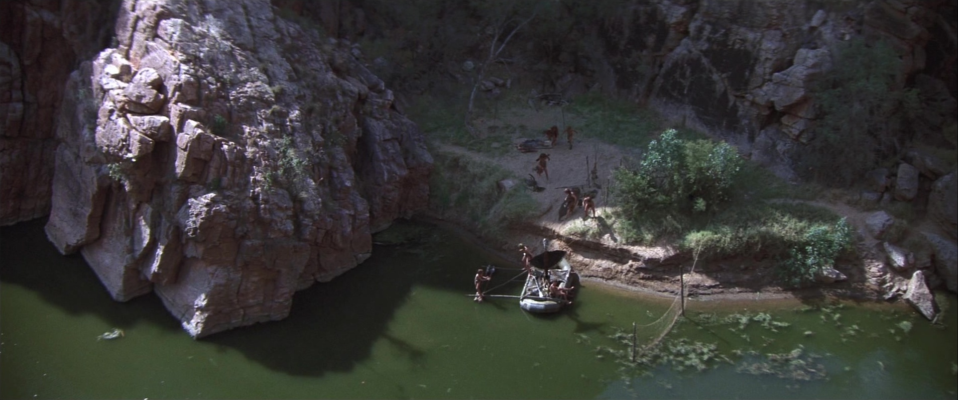 Mad Max Beyond Thunderdome (1985), wide, 2.40:1 — film still