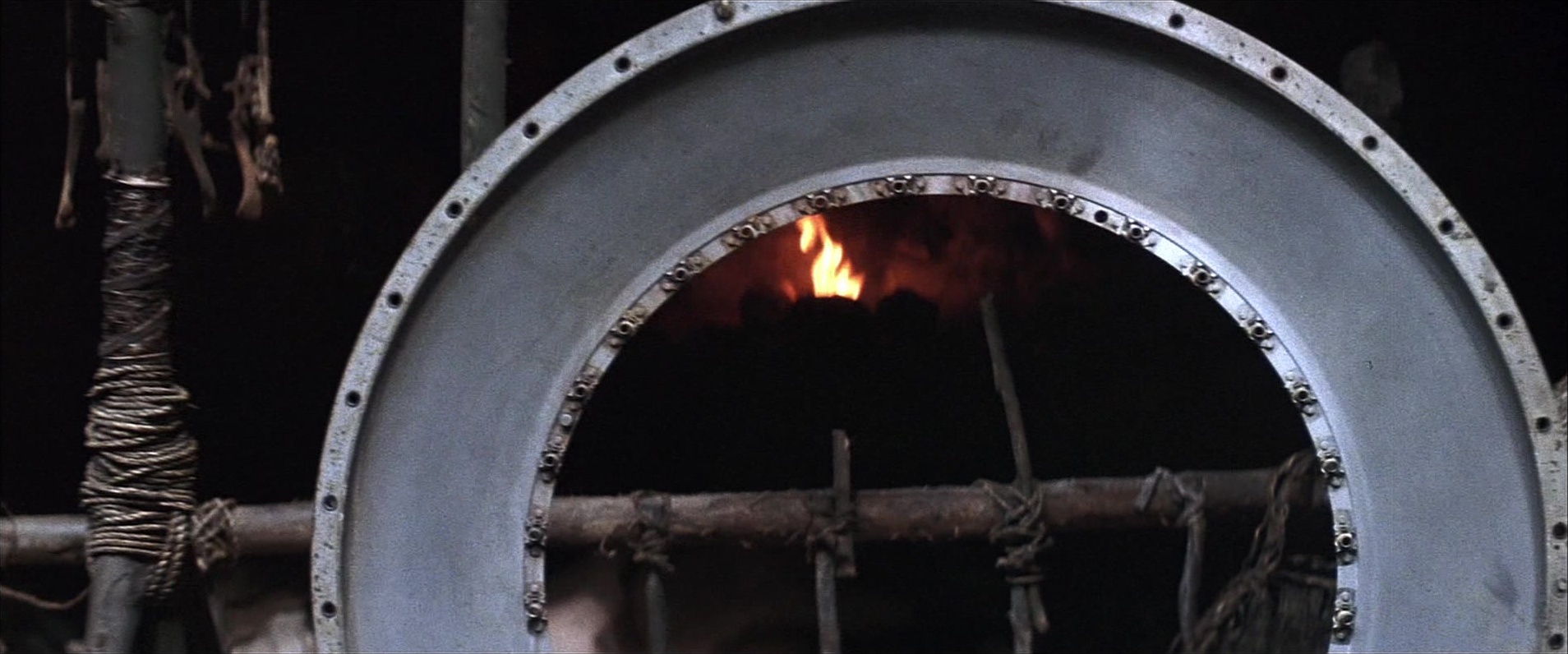 Mad Max Beyond Thunderdome (1985), wide, 2.40:1 — film still