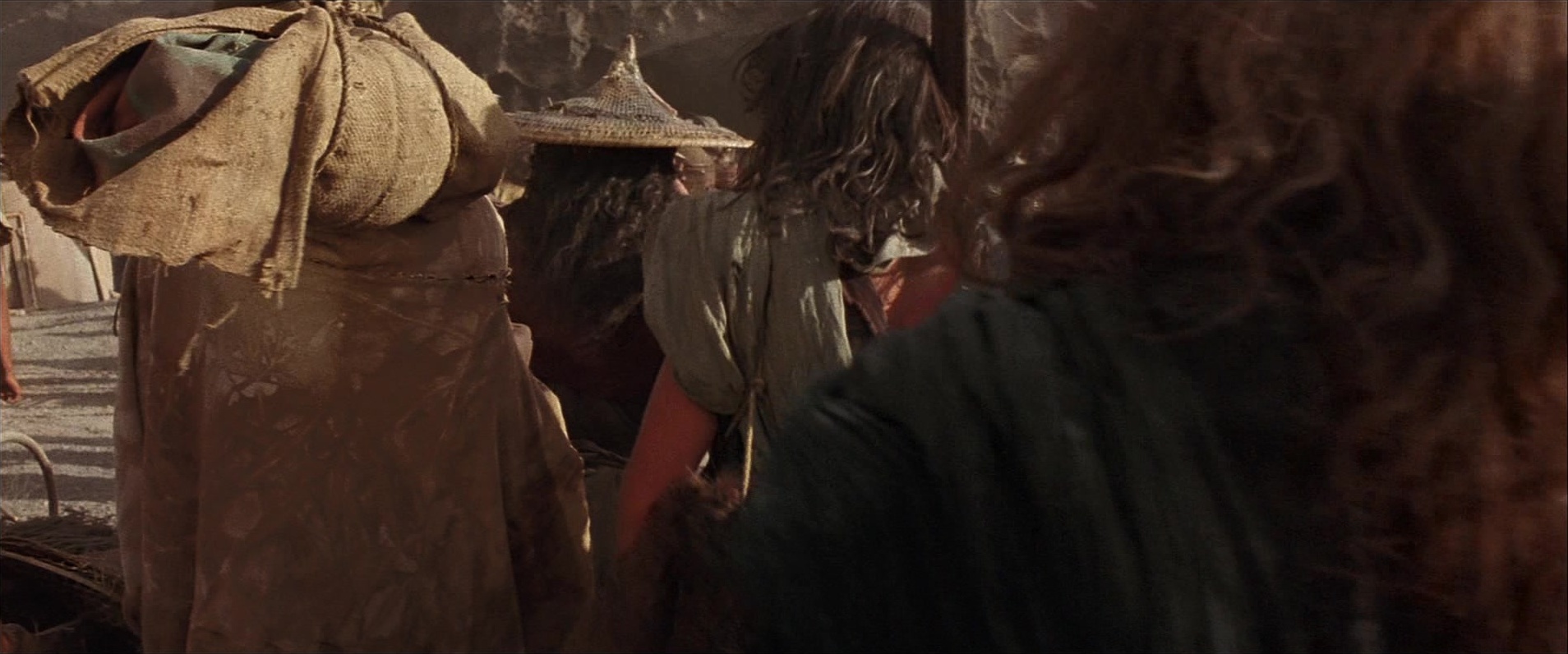Mad Max Beyond Thunderdome (1985), wide, 2.40:1 — film still