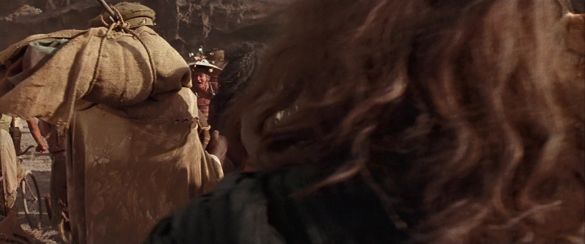 Mad Max Beyond Thunderdome (1985), wide, 2.40:1 — film still