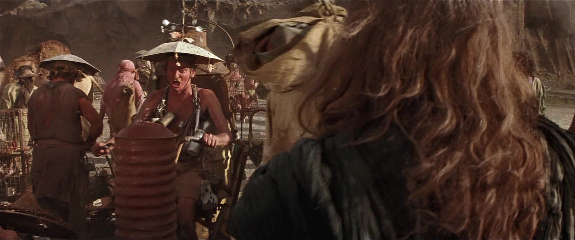 Mad Max Beyond Thunderdome (1985), wide, 2.40:1 — film still