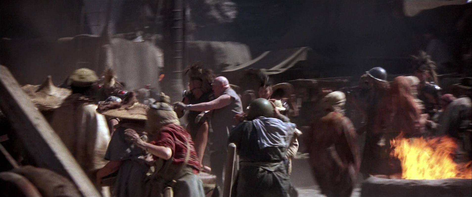 Mad Max Beyond Thunderdome (1985), wide, 2.40:1 — film still