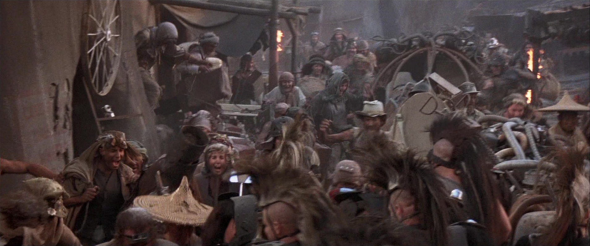 Mad Max Beyond Thunderdome (1985), wide, 2.40:1 — film still