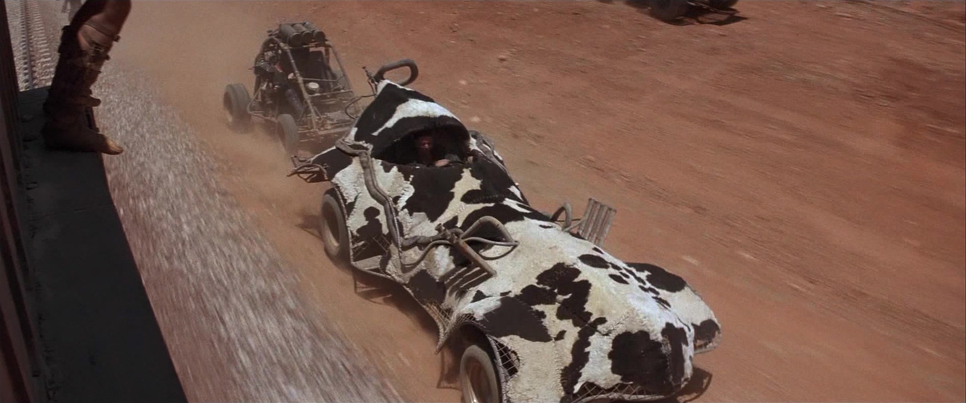Mad Max Beyond Thunderdome (1985), wide, 2.40:1 — film still