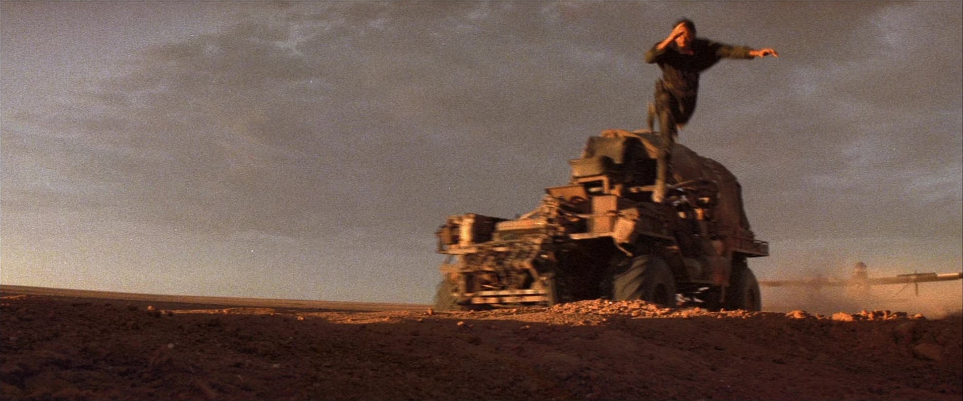 Mad Max Beyond Thunderdome (1985), unknown, 2.40:1 — film still