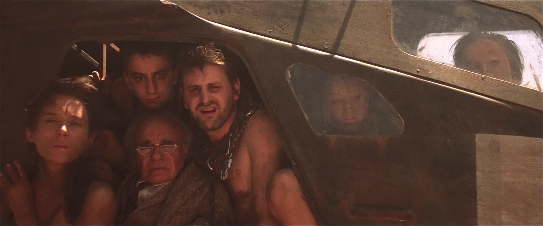 Mad Max Beyond Thunderdome (1985), wide, 2.40:1 — film still