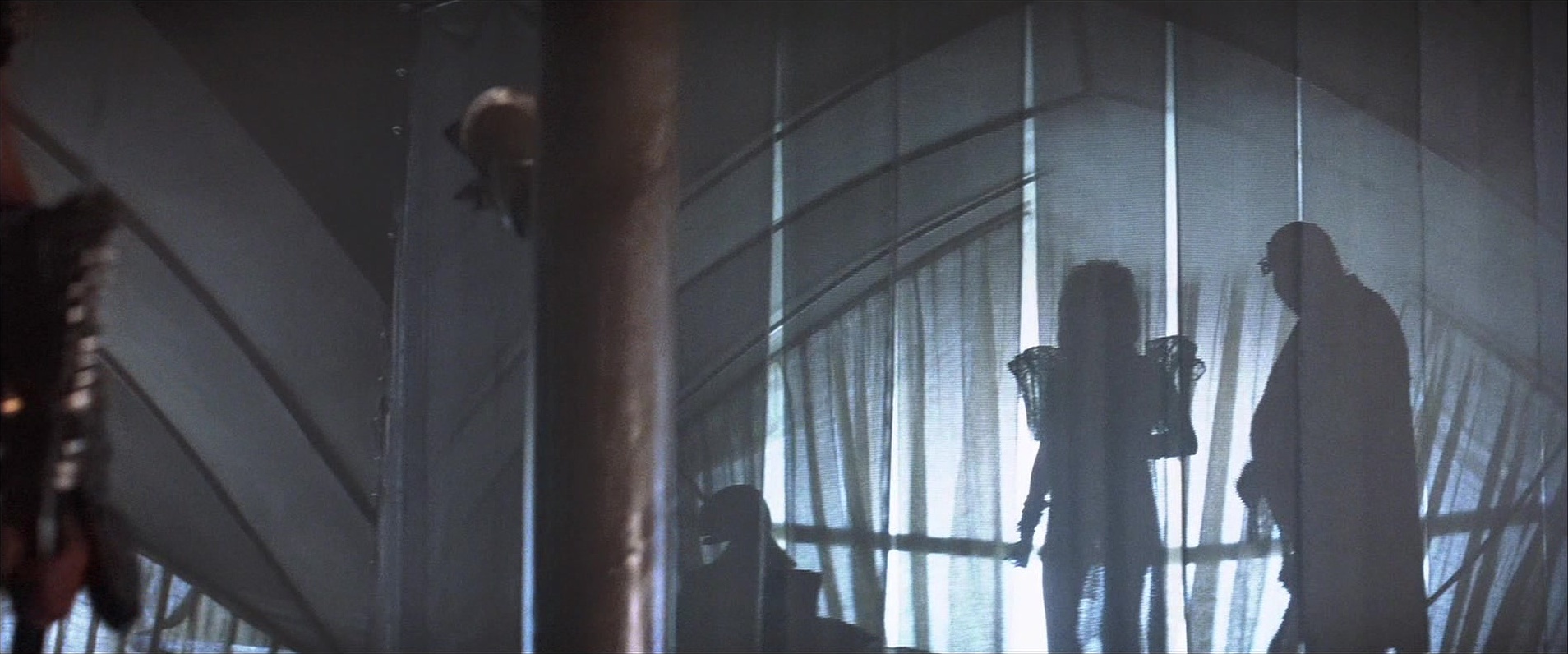 Mad Max Beyond Thunderdome (1985), wide, 2.40:1 — film still