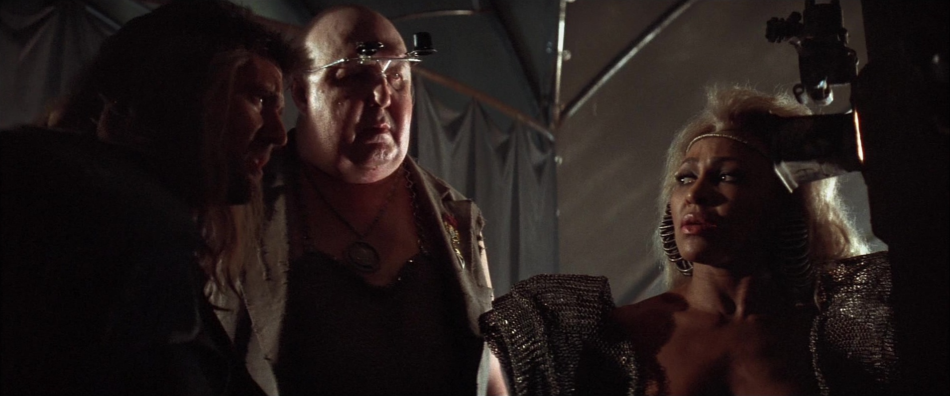 Mad Max Beyond Thunderdome (1985), wide, 2.40:1 — film still