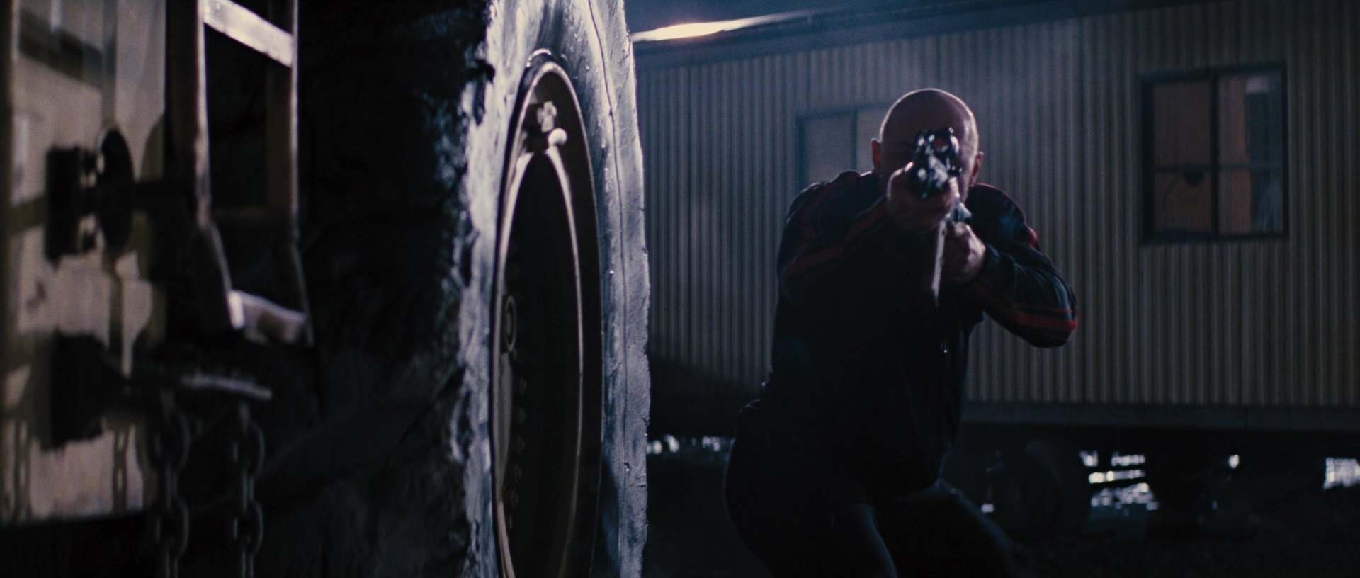Jack Reacher (2012), wide, 2.35:1 — film still