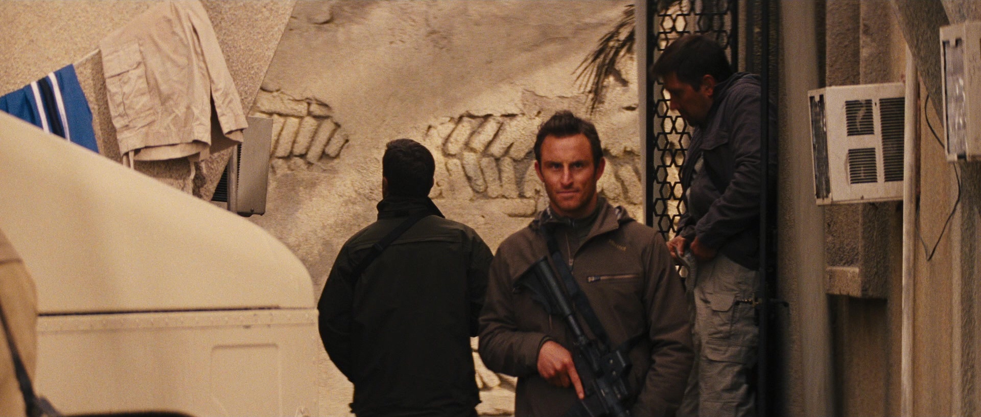 Jack Reacher (2012), wide, 2.35:1 — film still