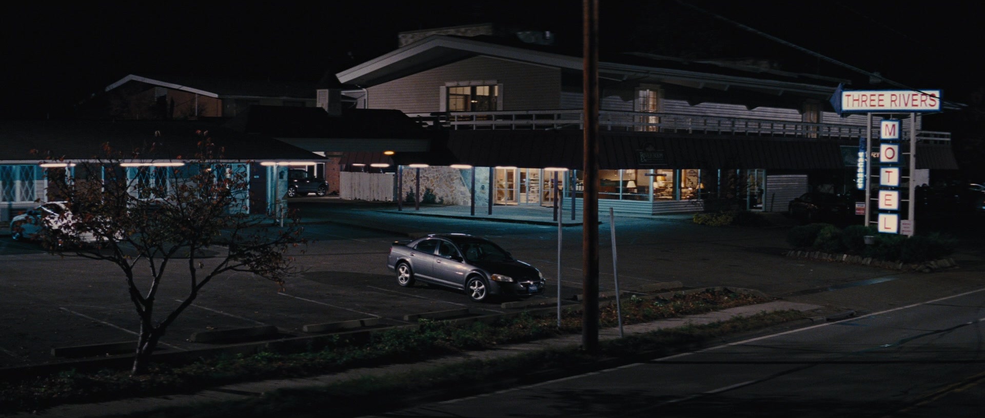 Jack Reacher (2012), wide, 2.35:1 — film still
