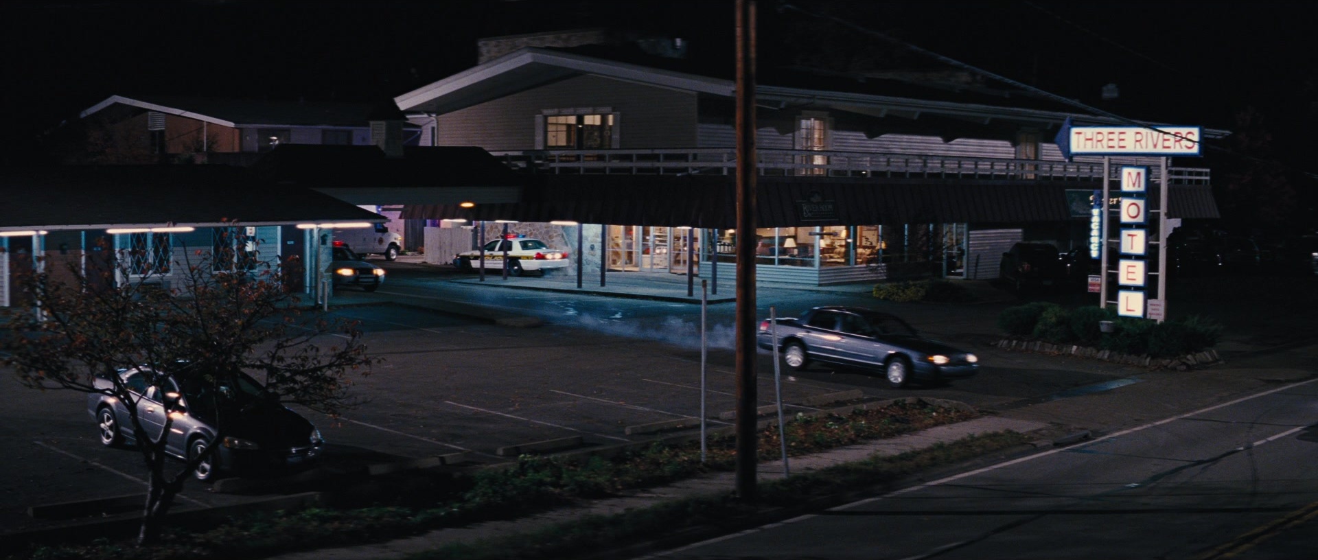 Jack Reacher (2012), wide, 2.35:1 — film still