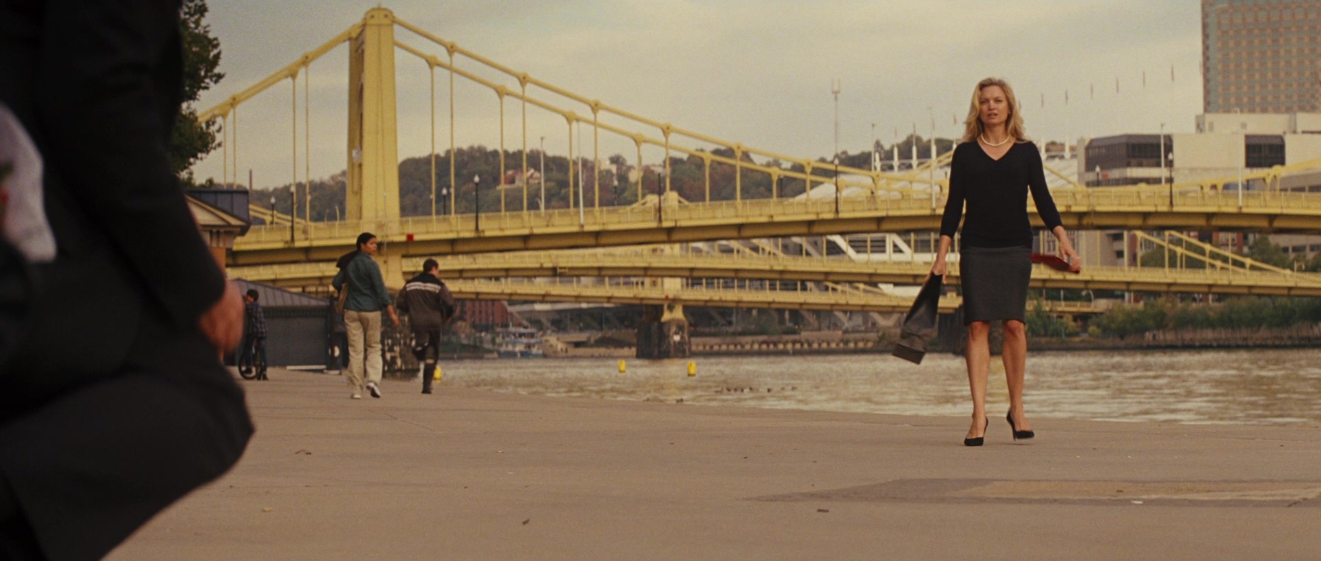 Jack Reacher (2012), wide, 2.35:1 — film still