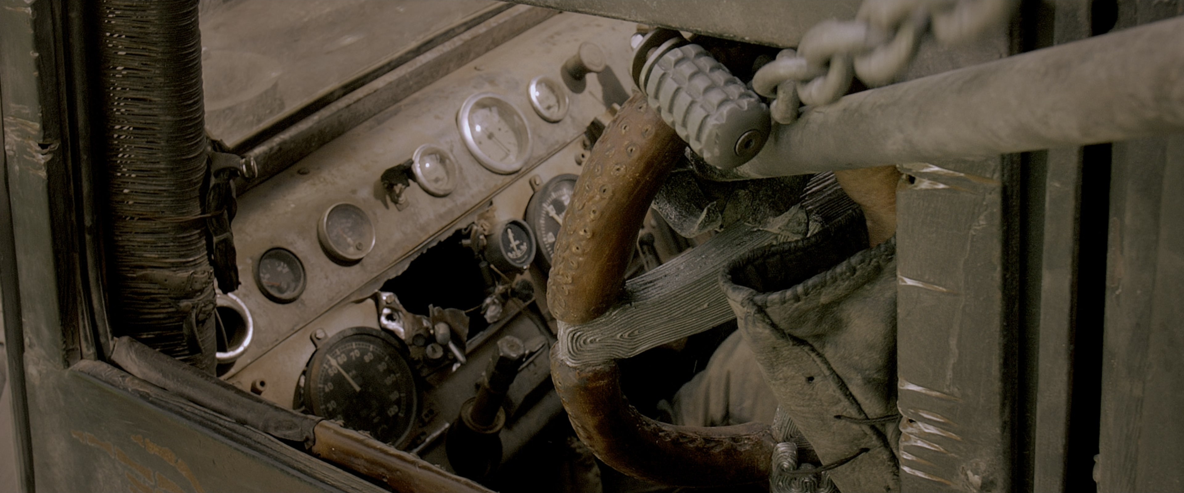 Mad Max: Fury Road (2015), wide, 2.40:1 — film still
