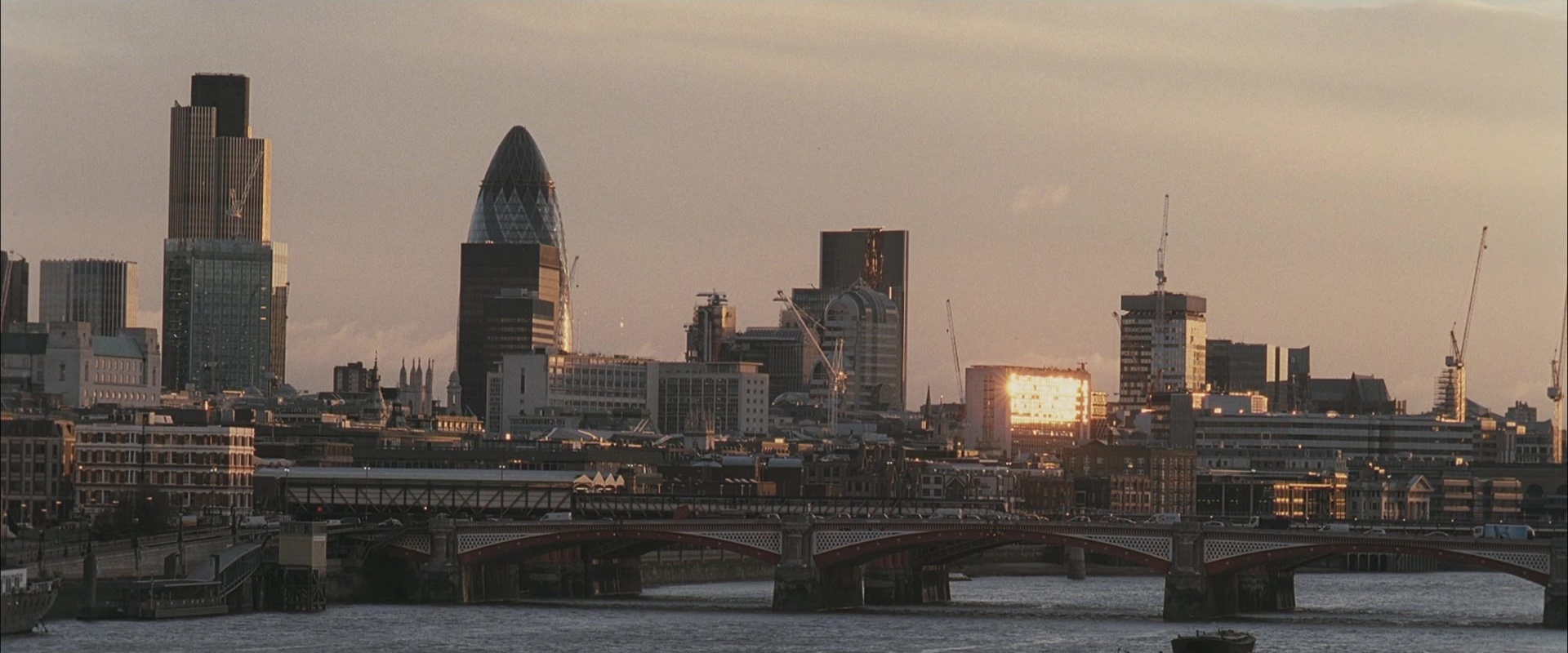 RocknRolla (2008), unknown, 2.40:1 — film still