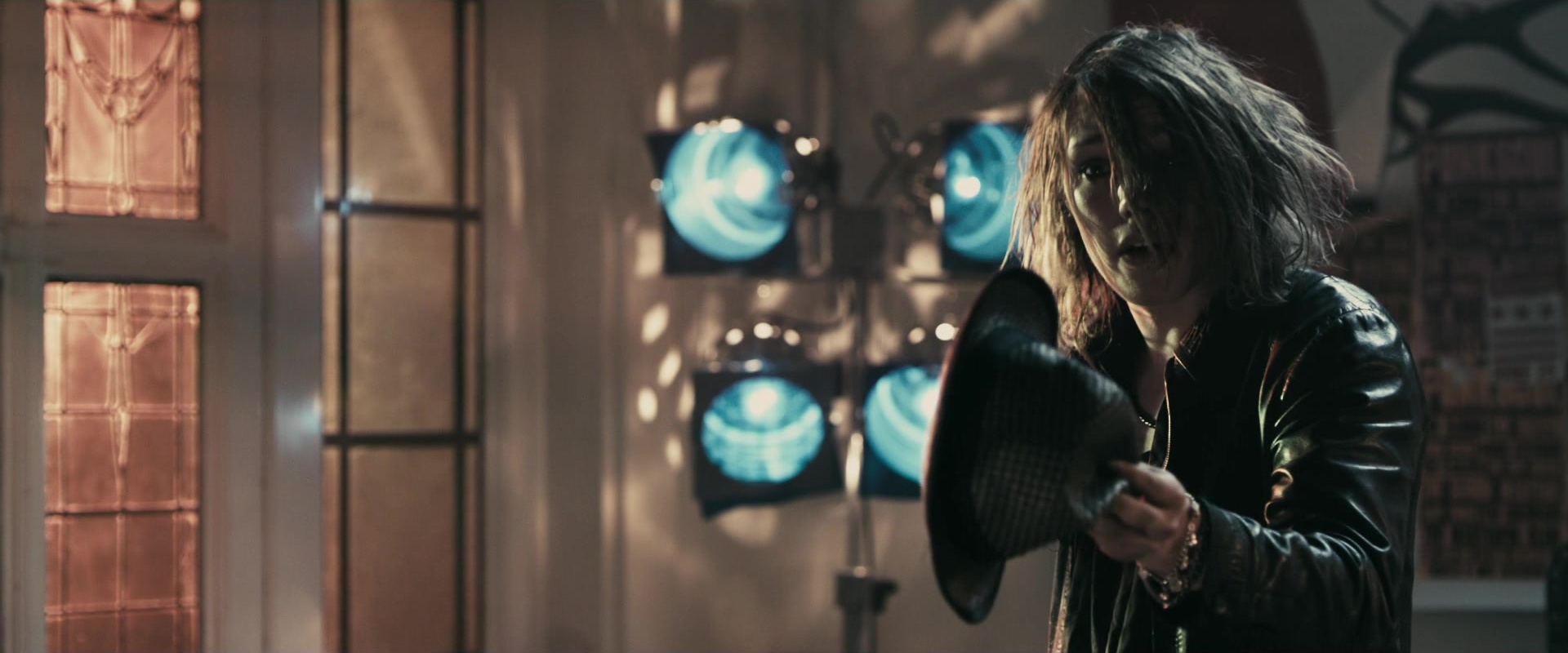 RocknRolla (2008), unknown, 2.40:1 — film still