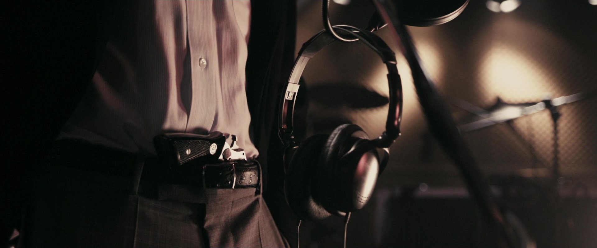 RocknRolla (2008), wide, 2.40:1 — film still