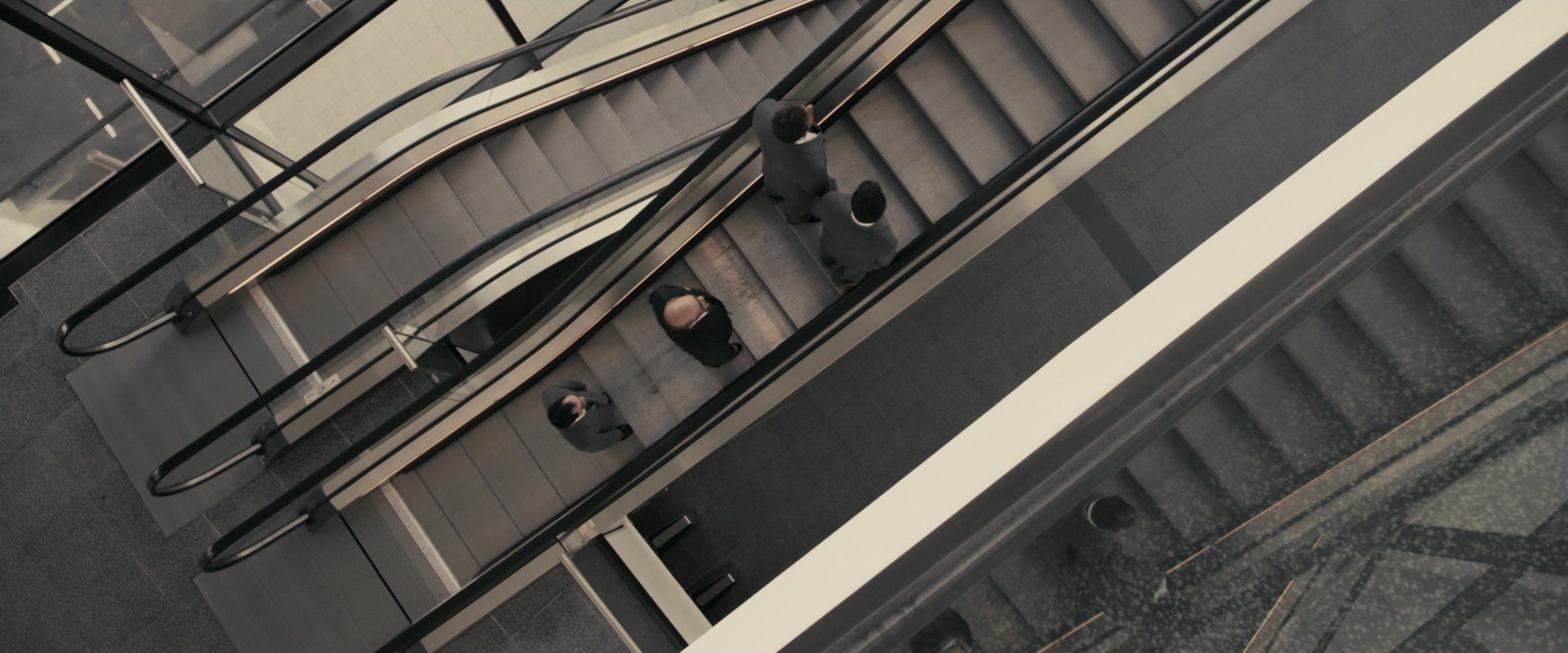 RocknRolla (2008), wide, 2.40:1 — film still