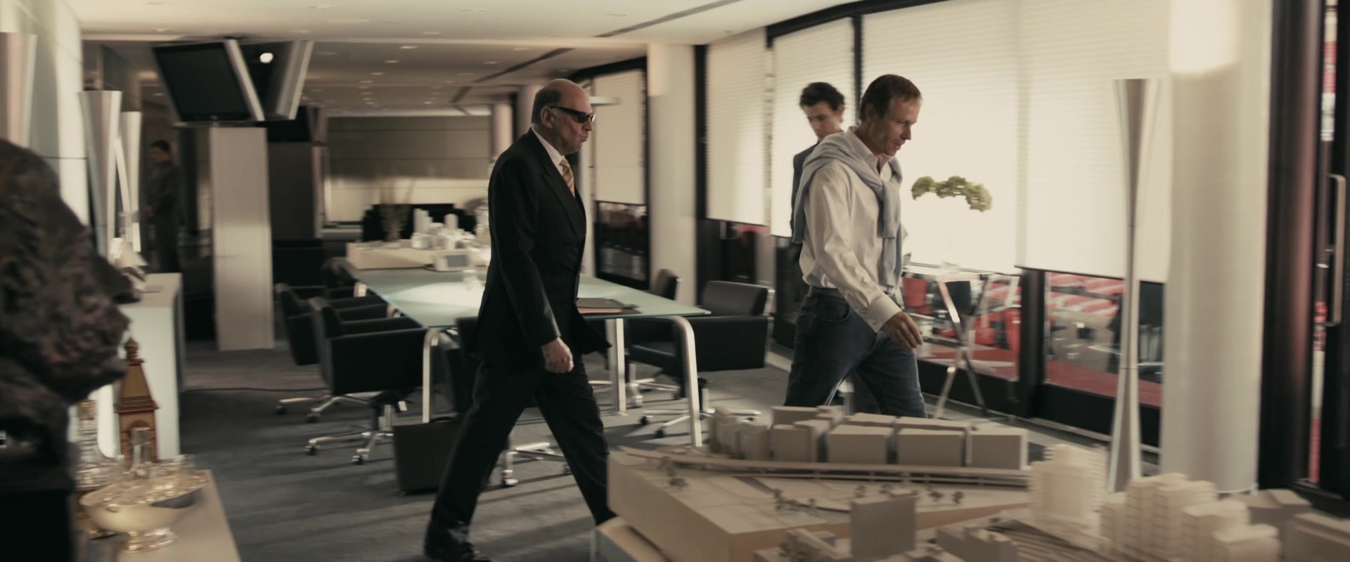 RocknRolla (2008), wide, 2.40:1 — film still