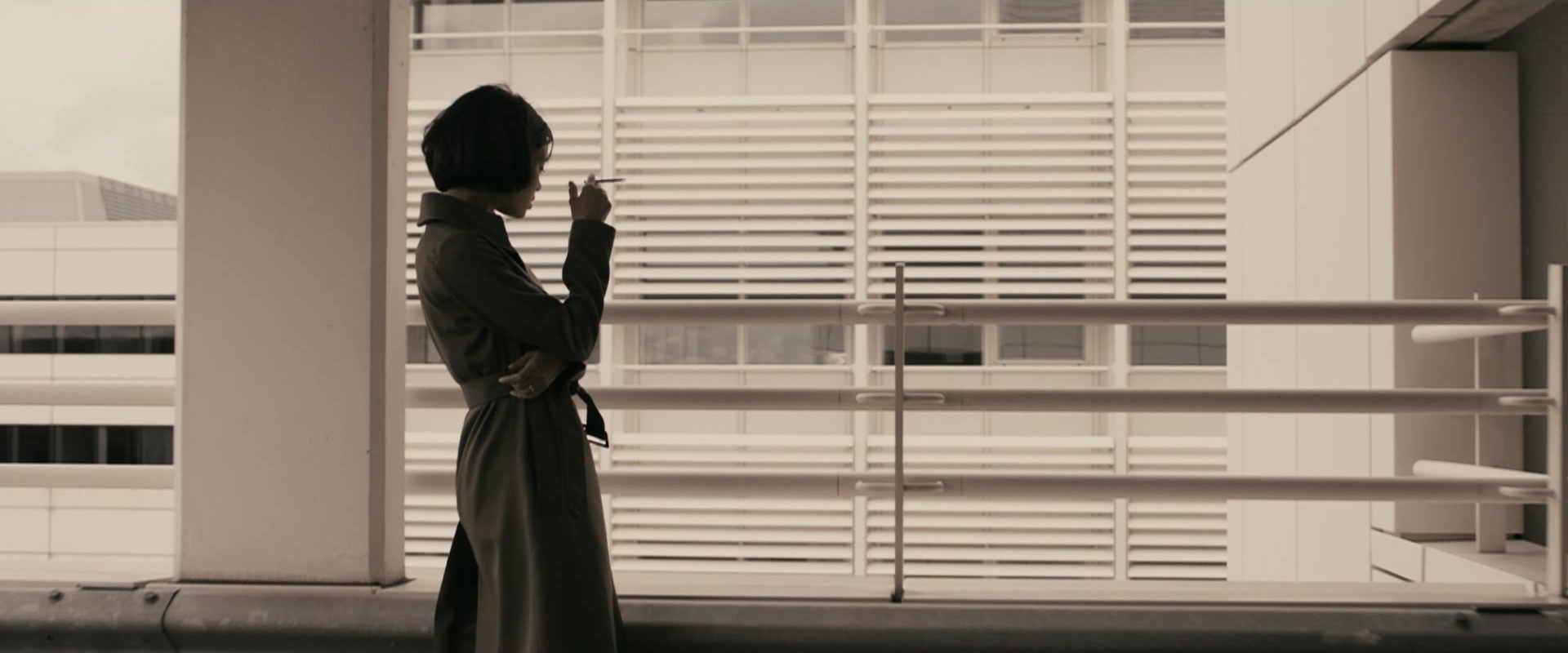 RocknRolla (2008), wide, 2.40:1 — film still