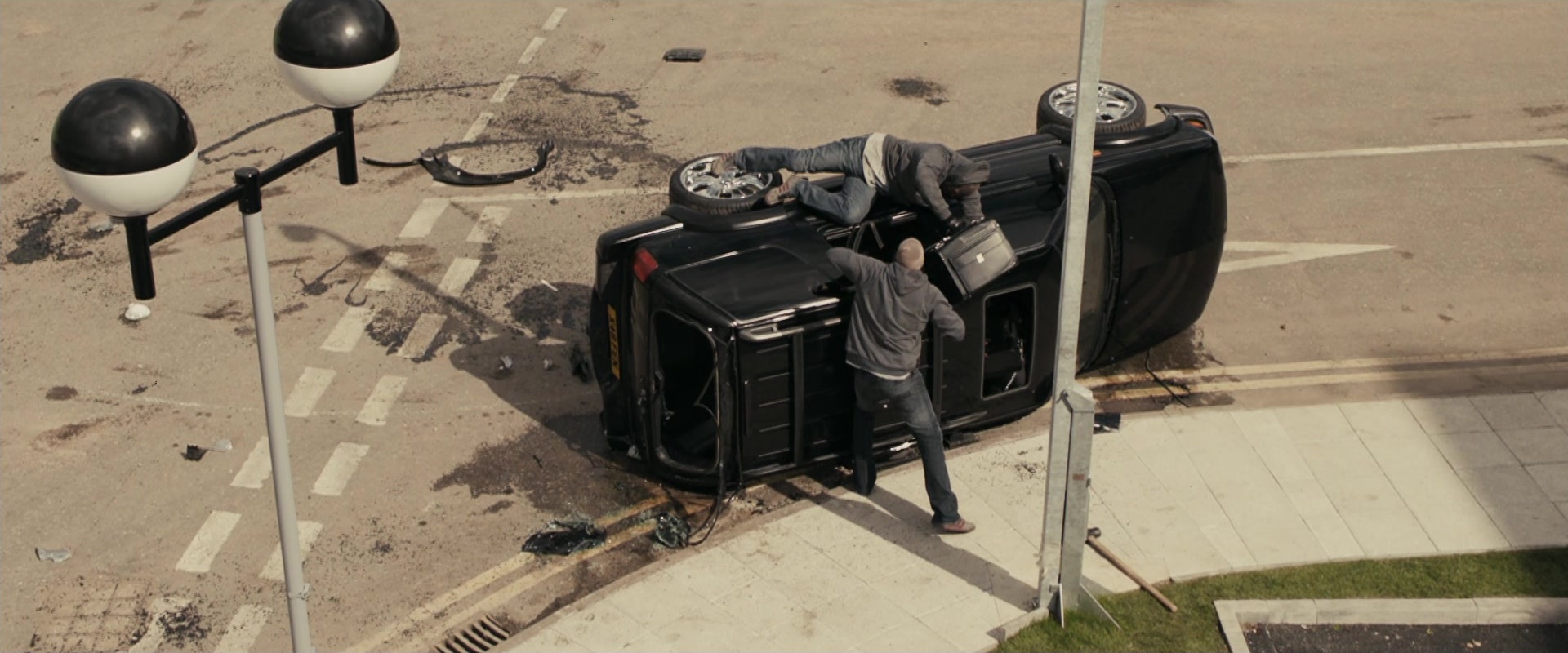 RocknRolla (2008), unknown, 2.40:1 — film still