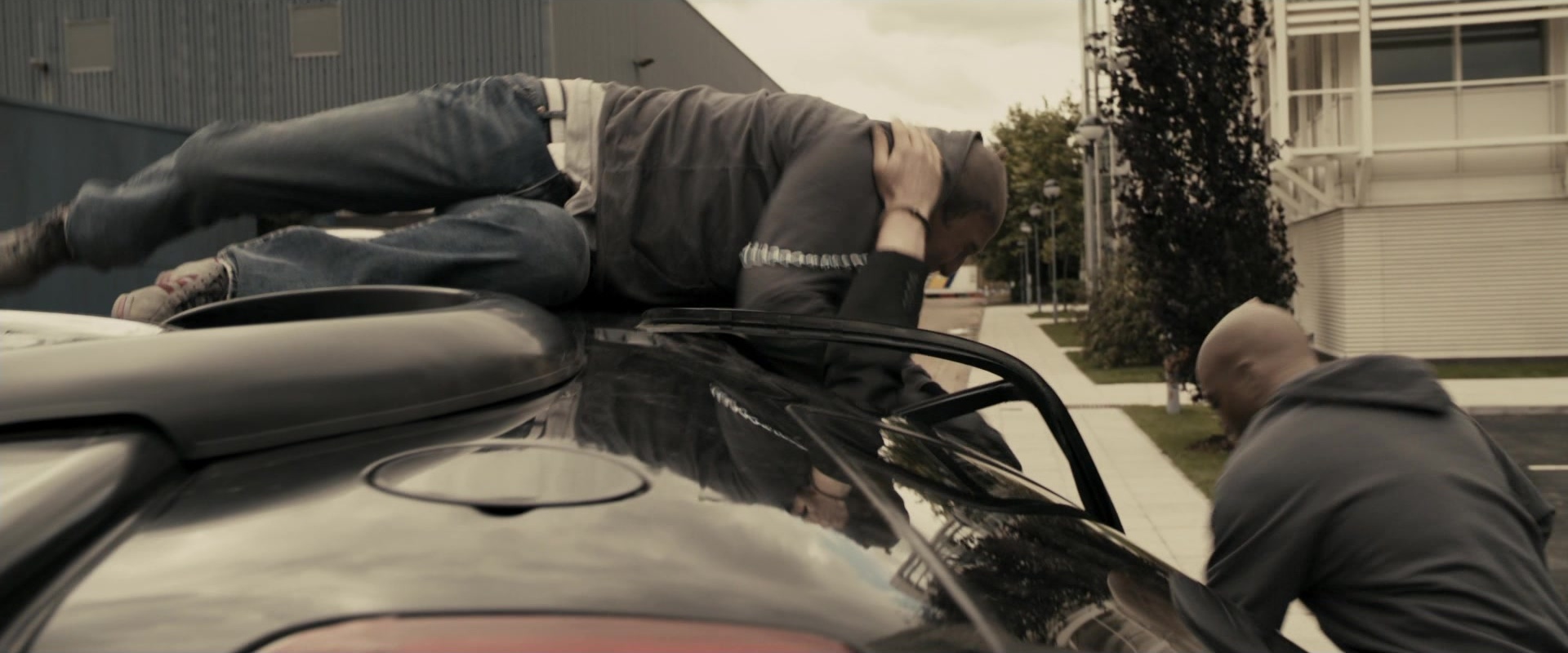 RocknRolla (2008), wide, 2.40:1 — film still