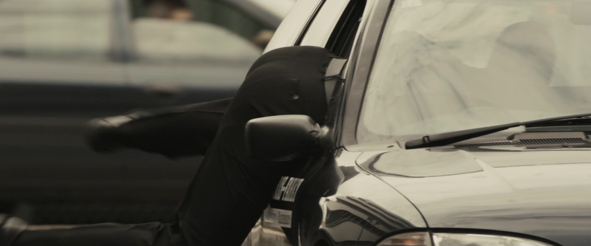 RocknRolla (2008), unknown, 2.40:1 — film still