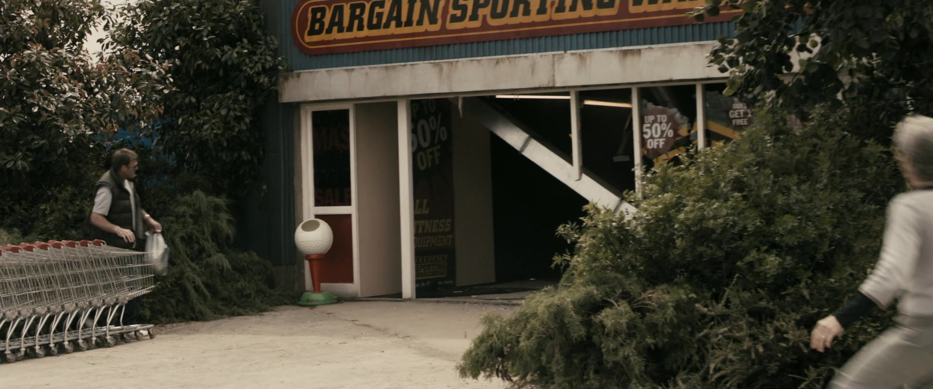 RocknRolla (2008), wide, 2.40:1 — film still