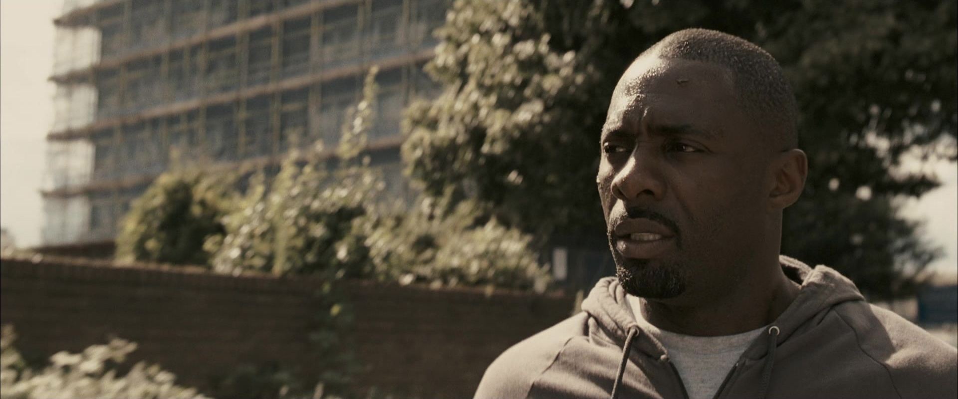 RocknRolla (2008), medium, 2.40:1 — film still