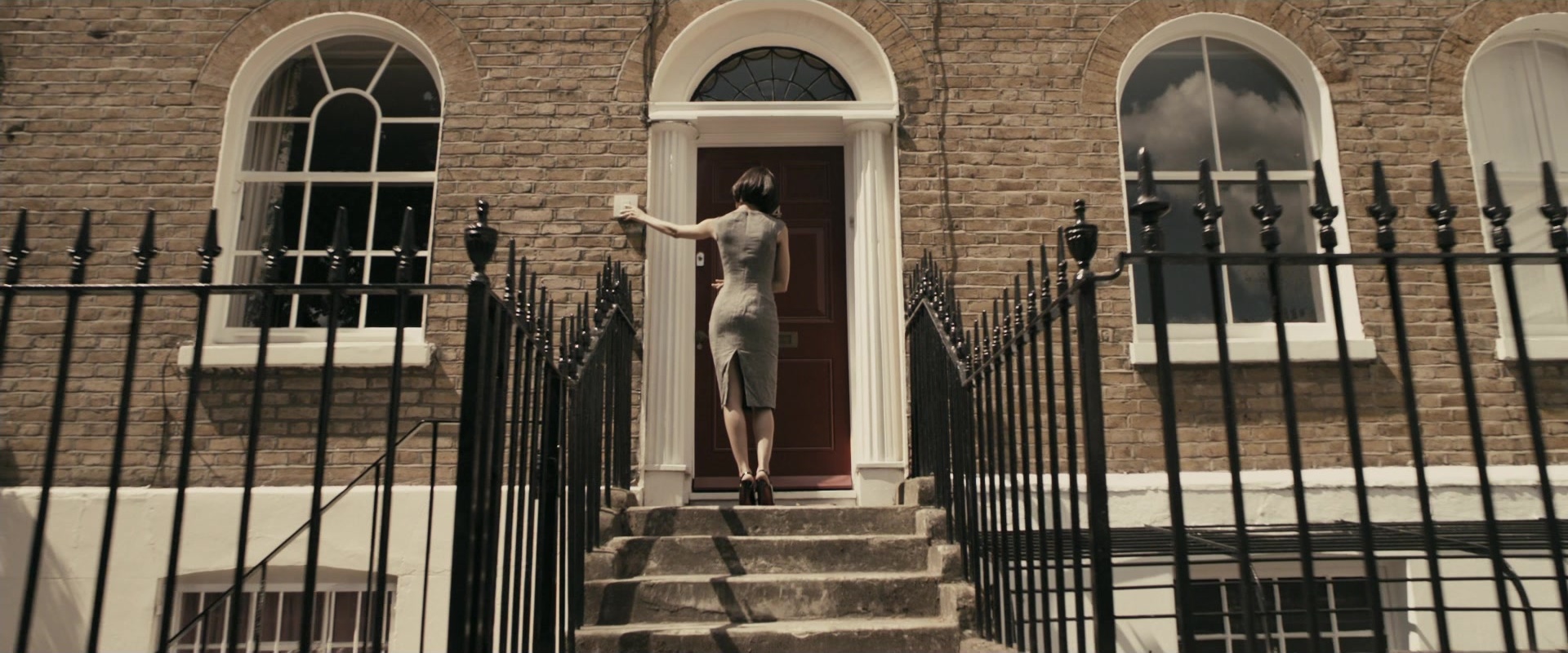 RocknRolla (2008), wide, 2.40:1 — film still