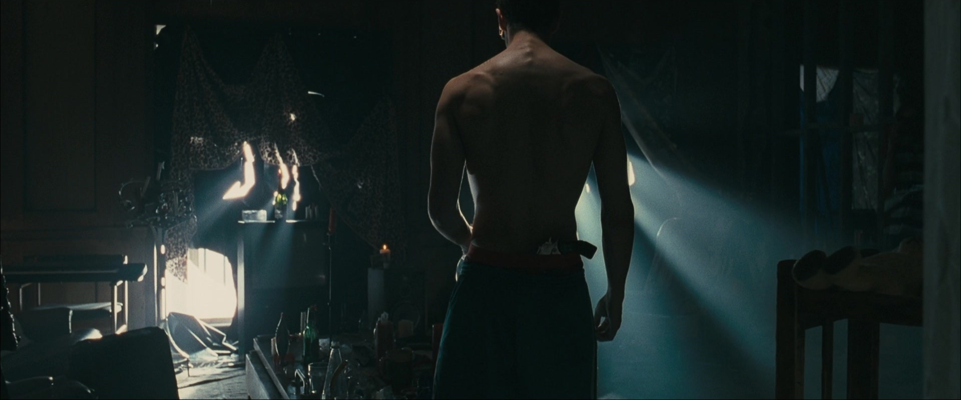 RocknRolla (2008), wide, 2.40:1 — film still
