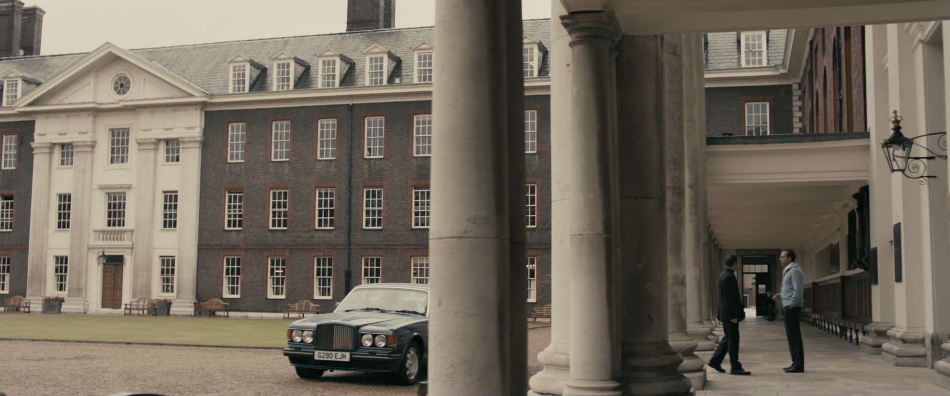 RocknRolla (2008), wide, 2.40:1 — film still