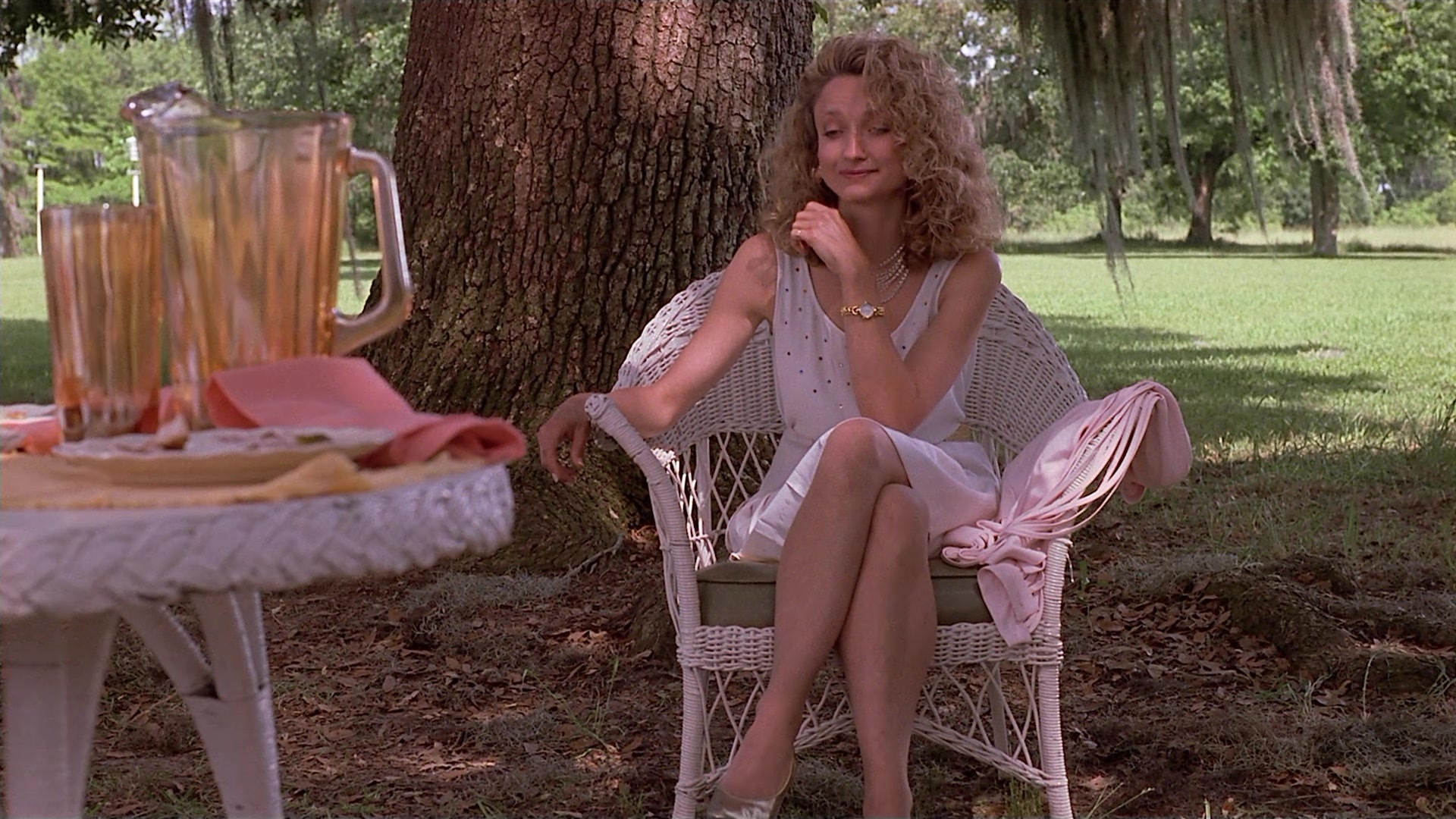 Passion Fish (1992), wide, 1.78:1 — film still