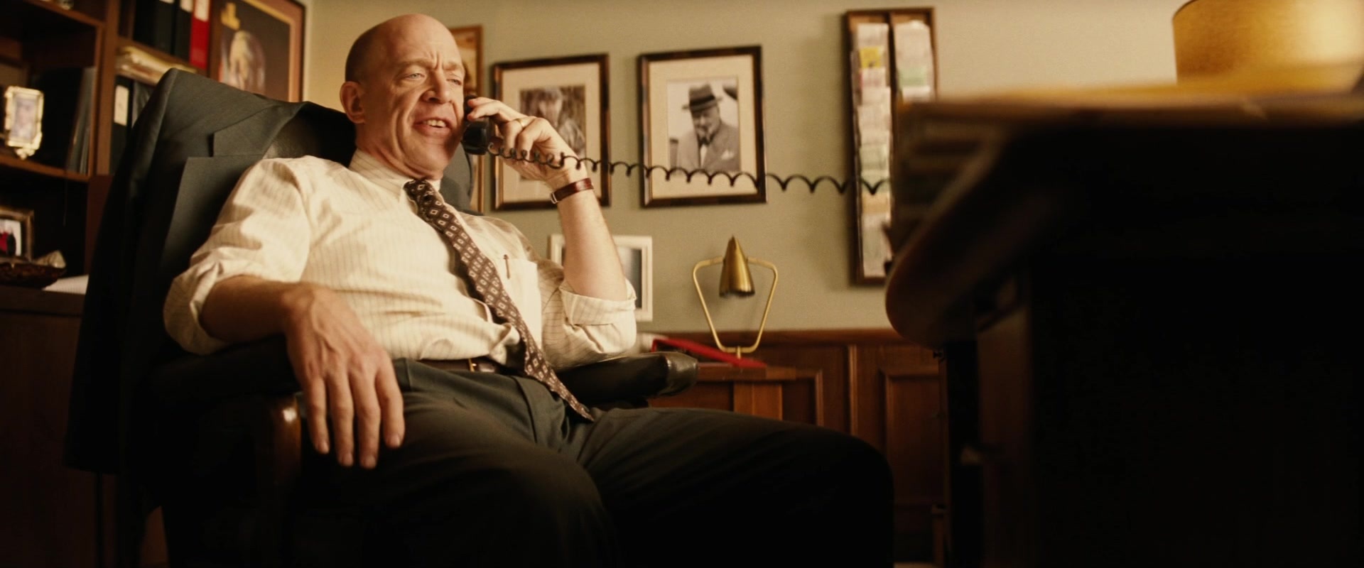 Thank You for Smoking (2005), wide, 2.40:1 — film still