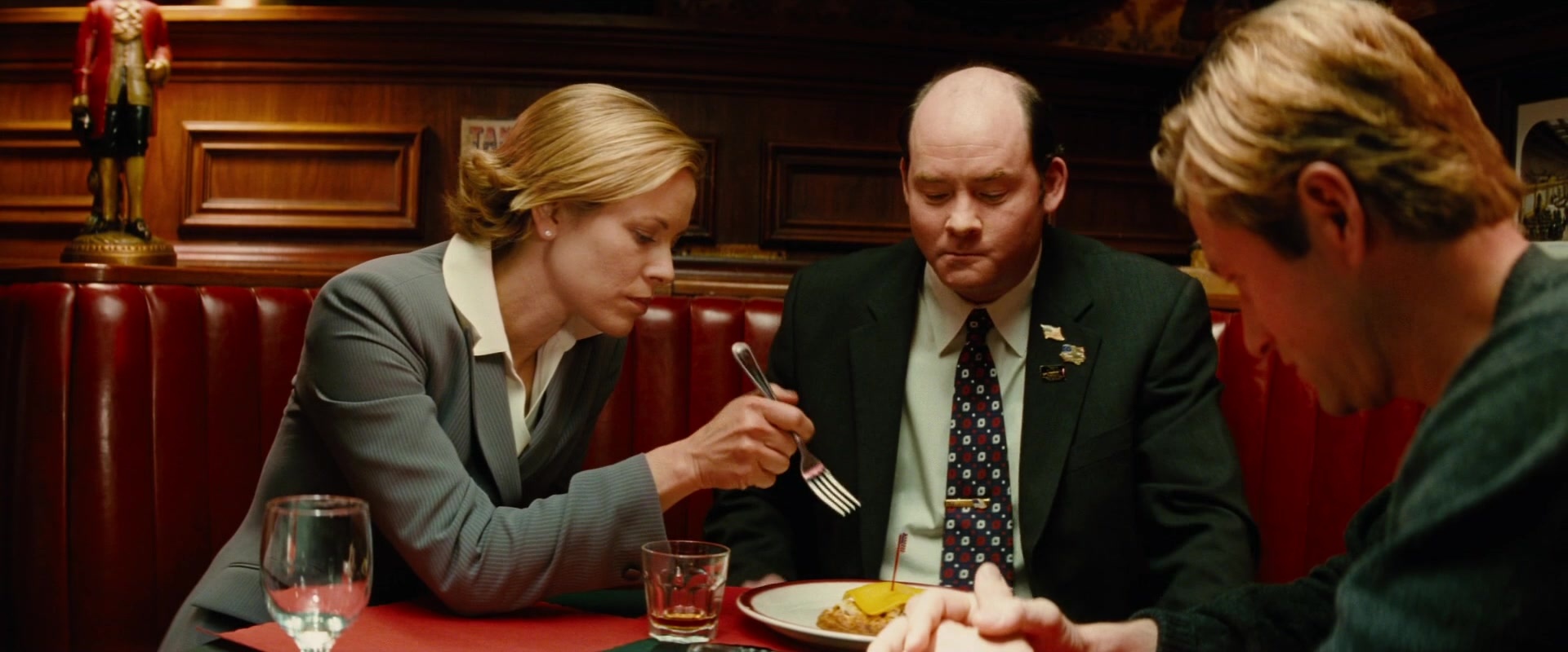 Thank You for Smoking (2005), medium, 2.40:1 — film still