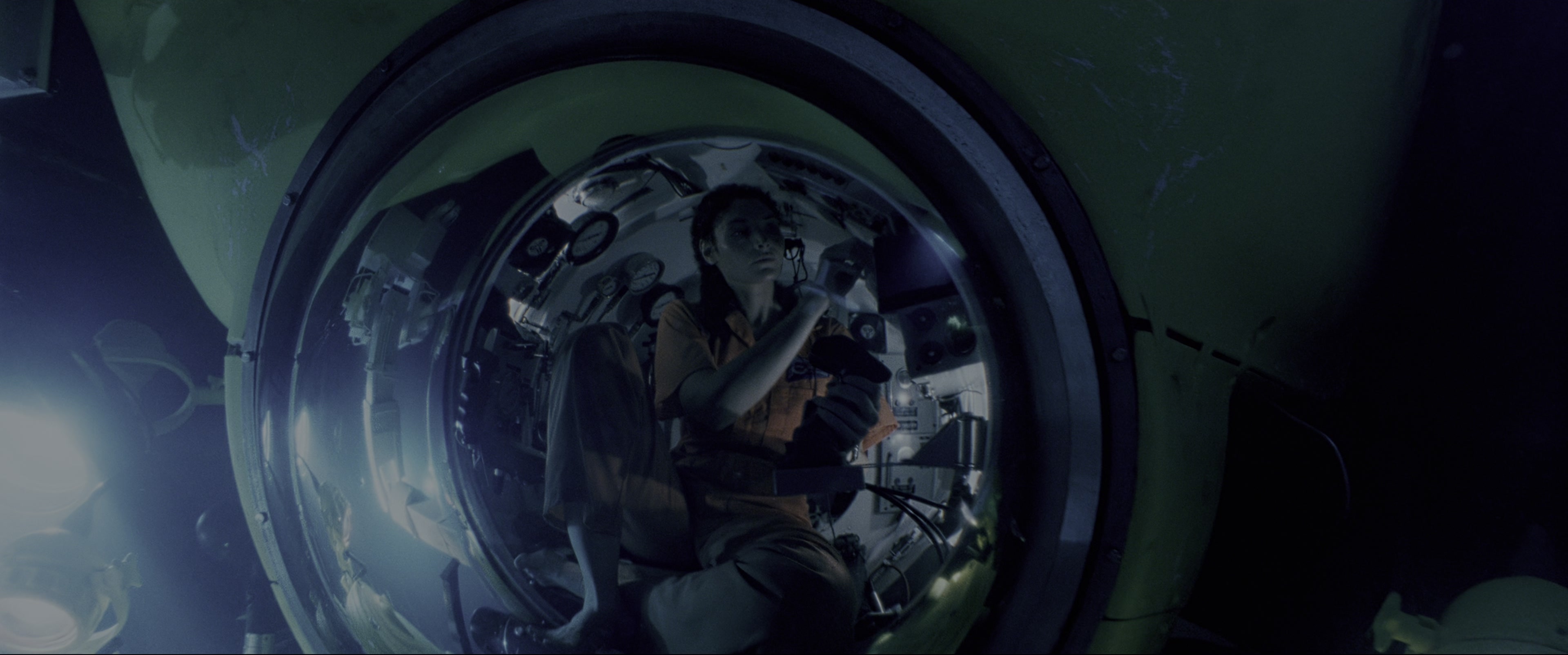The Abyss (1989), wide, 2.39:1 — film still