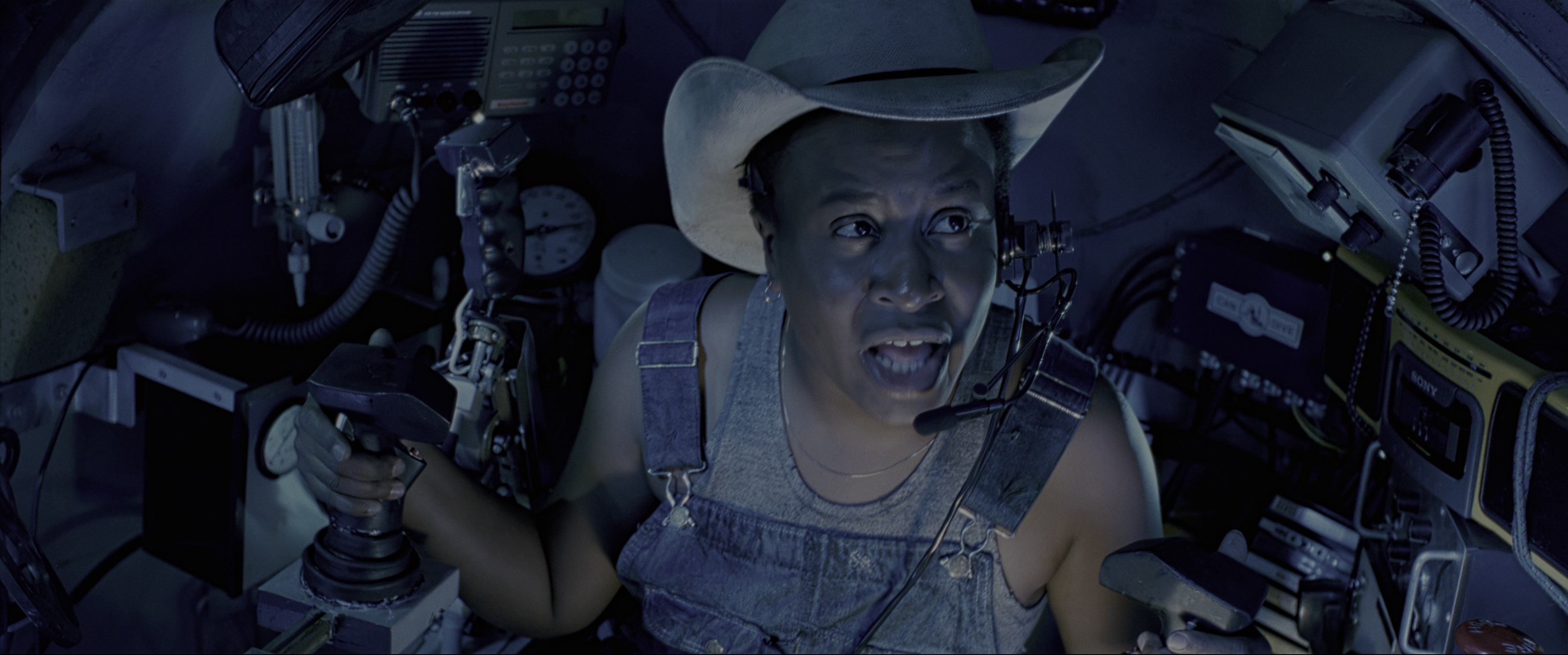The Abyss (1989), wide, 2.39:1 — film still