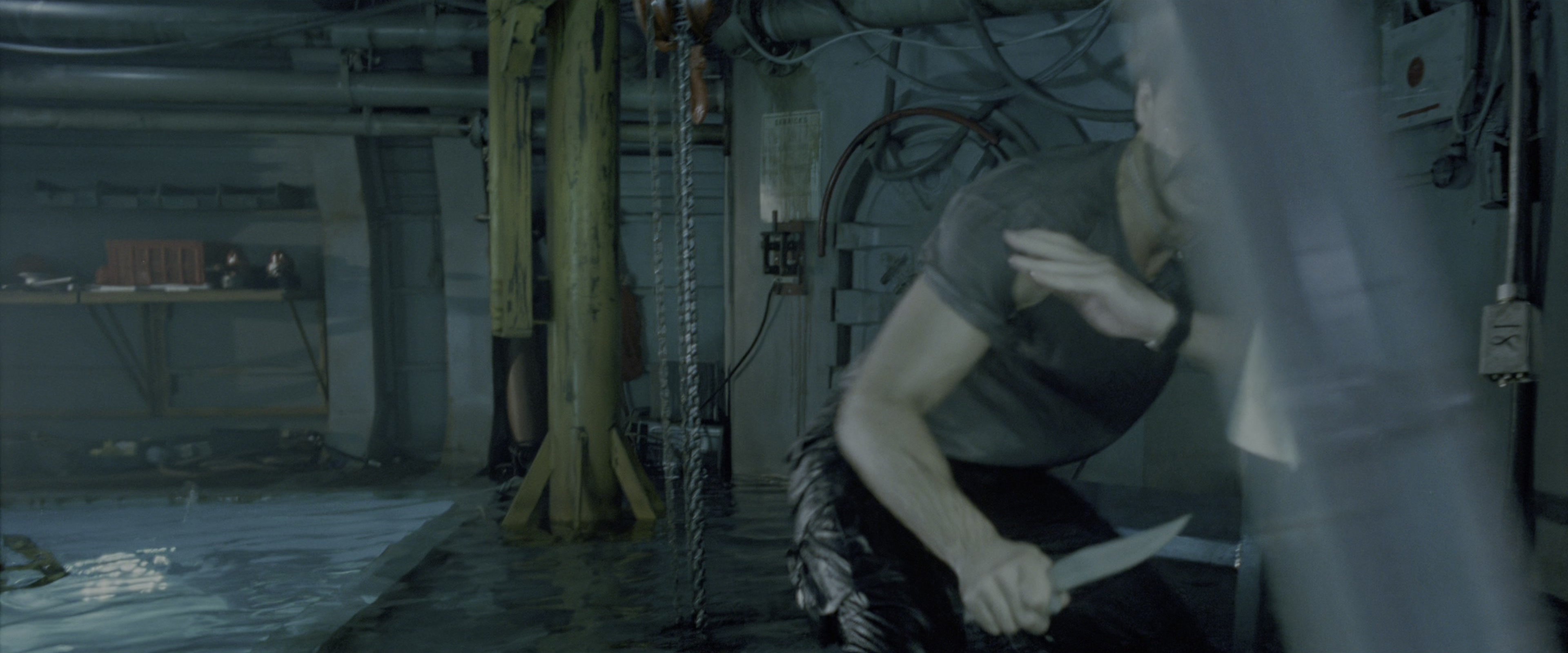 The Abyss (1989), wide, 2.40:1 — film still