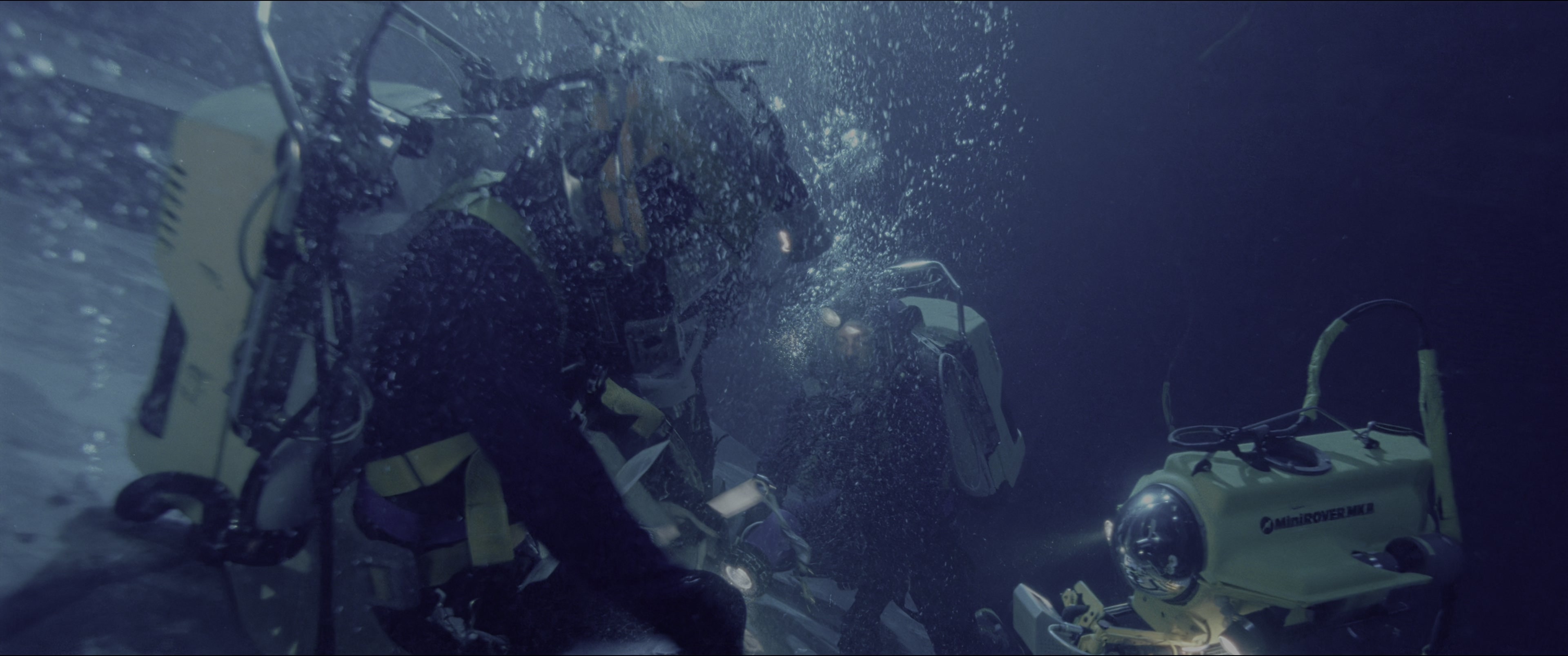 The Abyss (1989), wide, 2.39:1 — film still