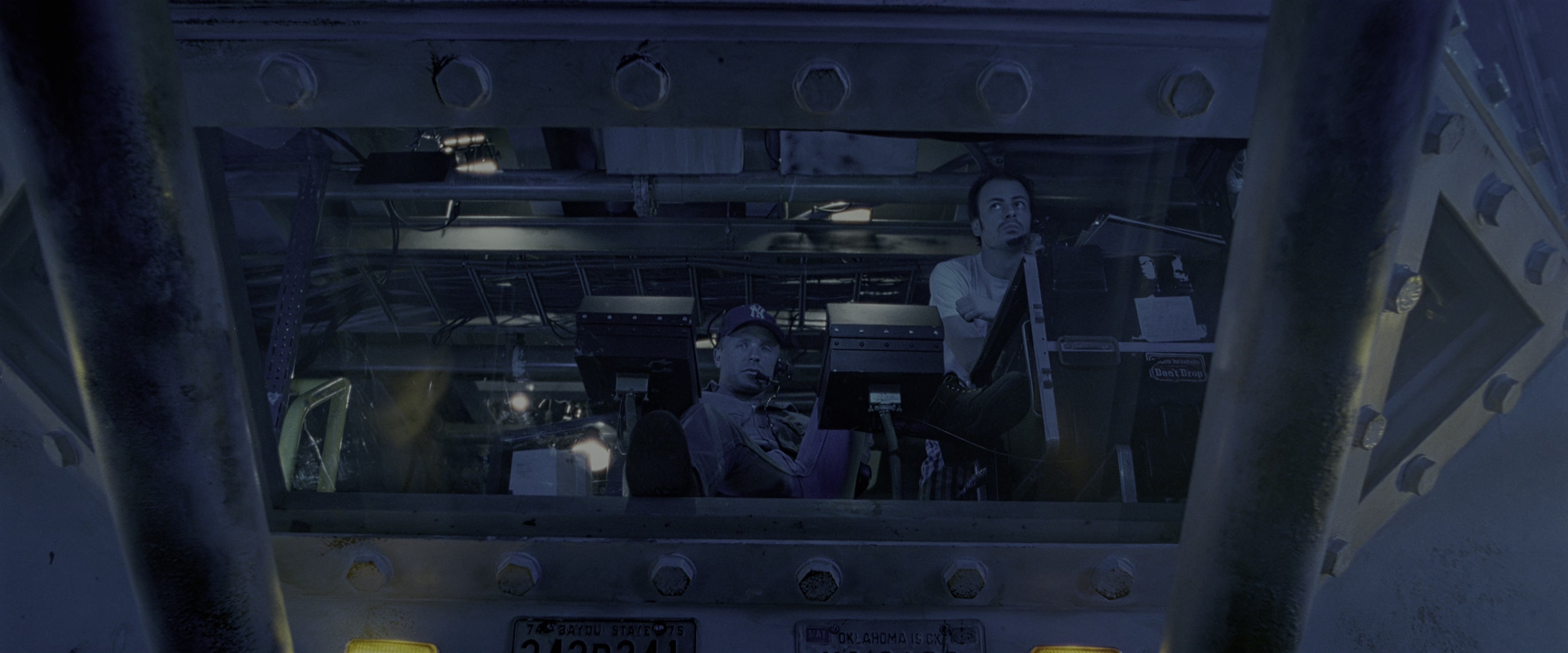 The Abyss (1989), wide, 2.40:1 — film still