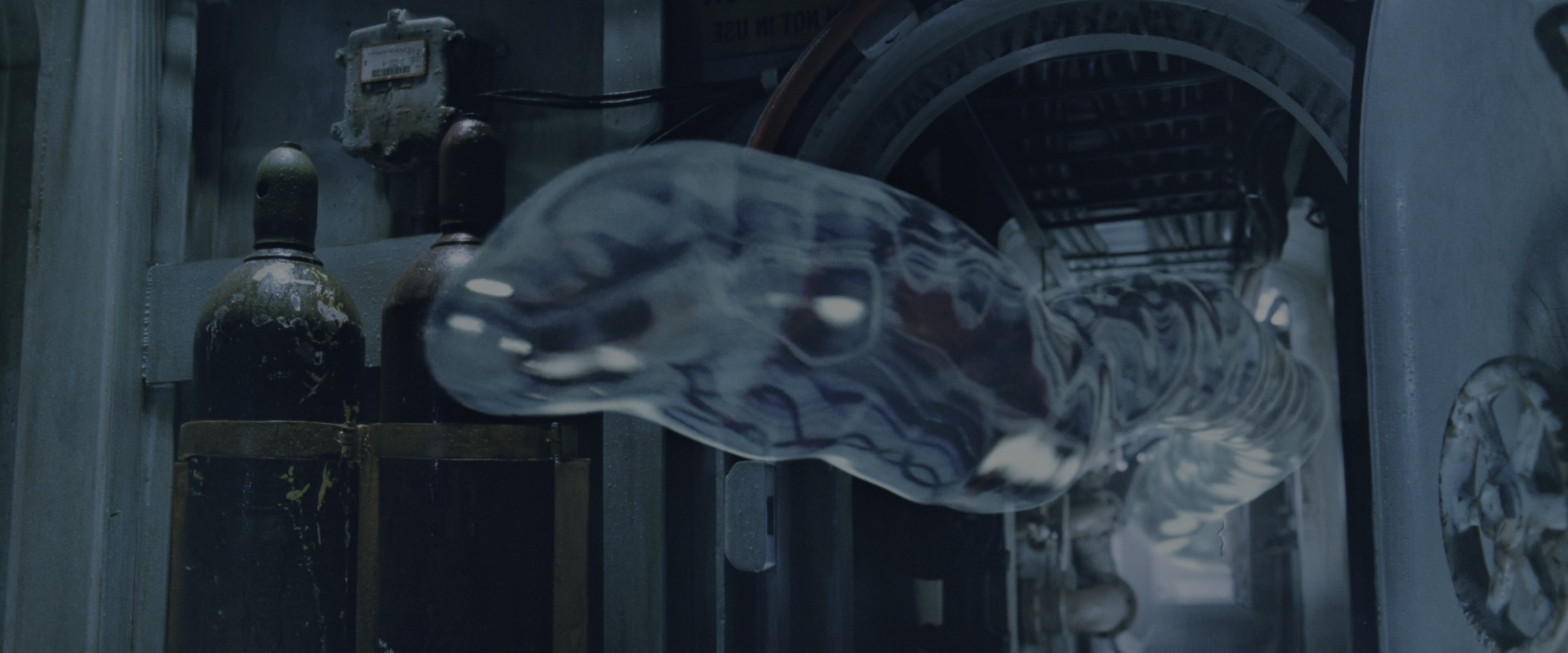 The Abyss (1989), wide, 2.40:1 — film still